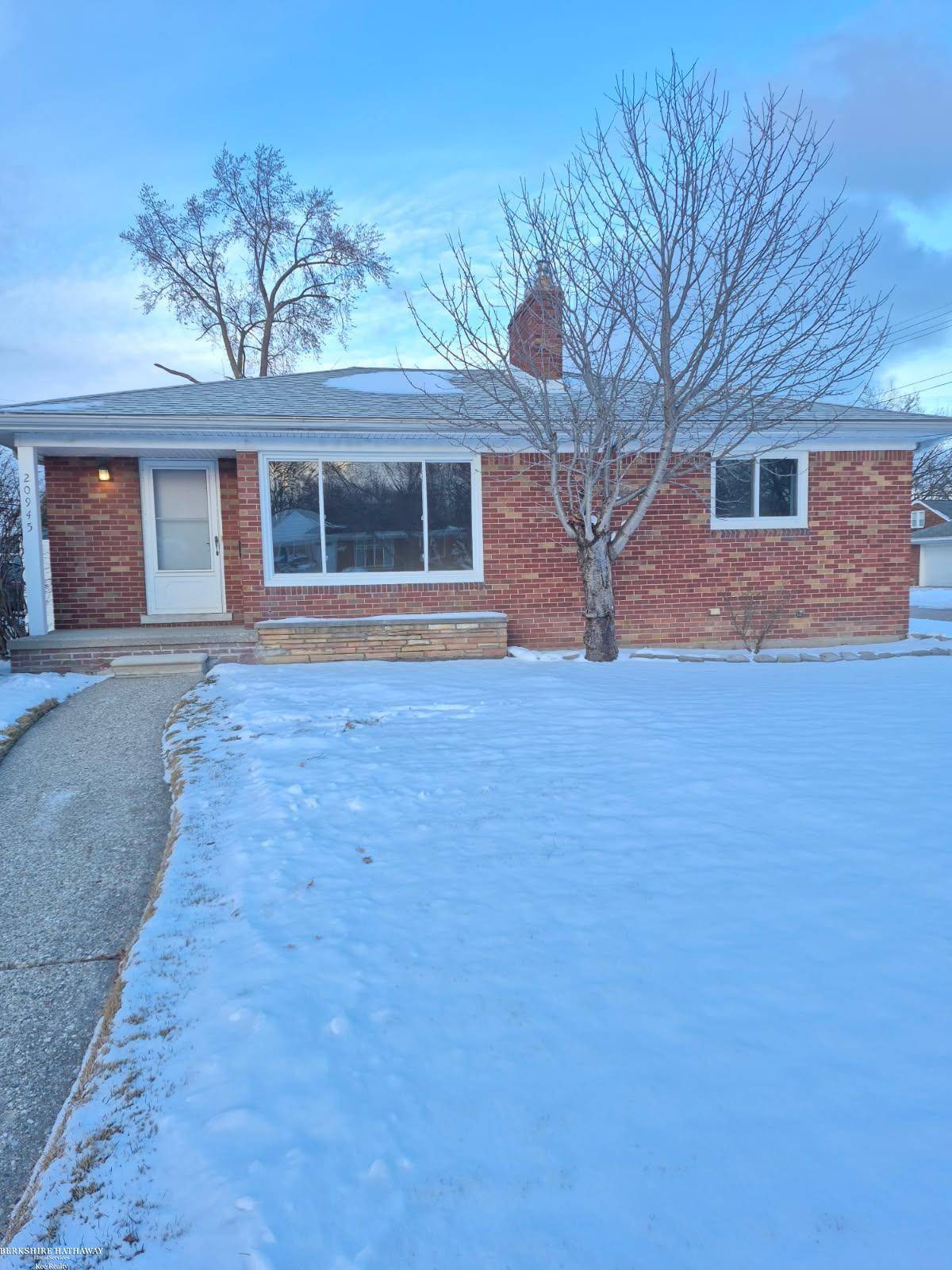 Harper Woods, MI 48225,20945 Parkcrest ST