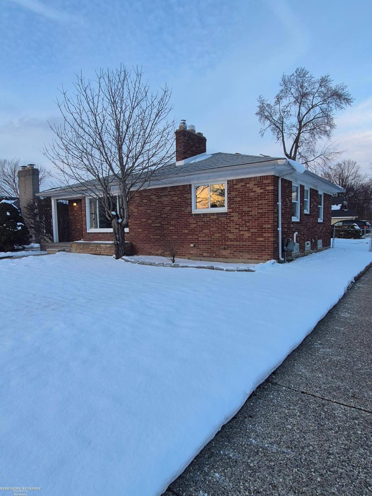 Harper Woods, MI 48225,20945 Parkcrest ST