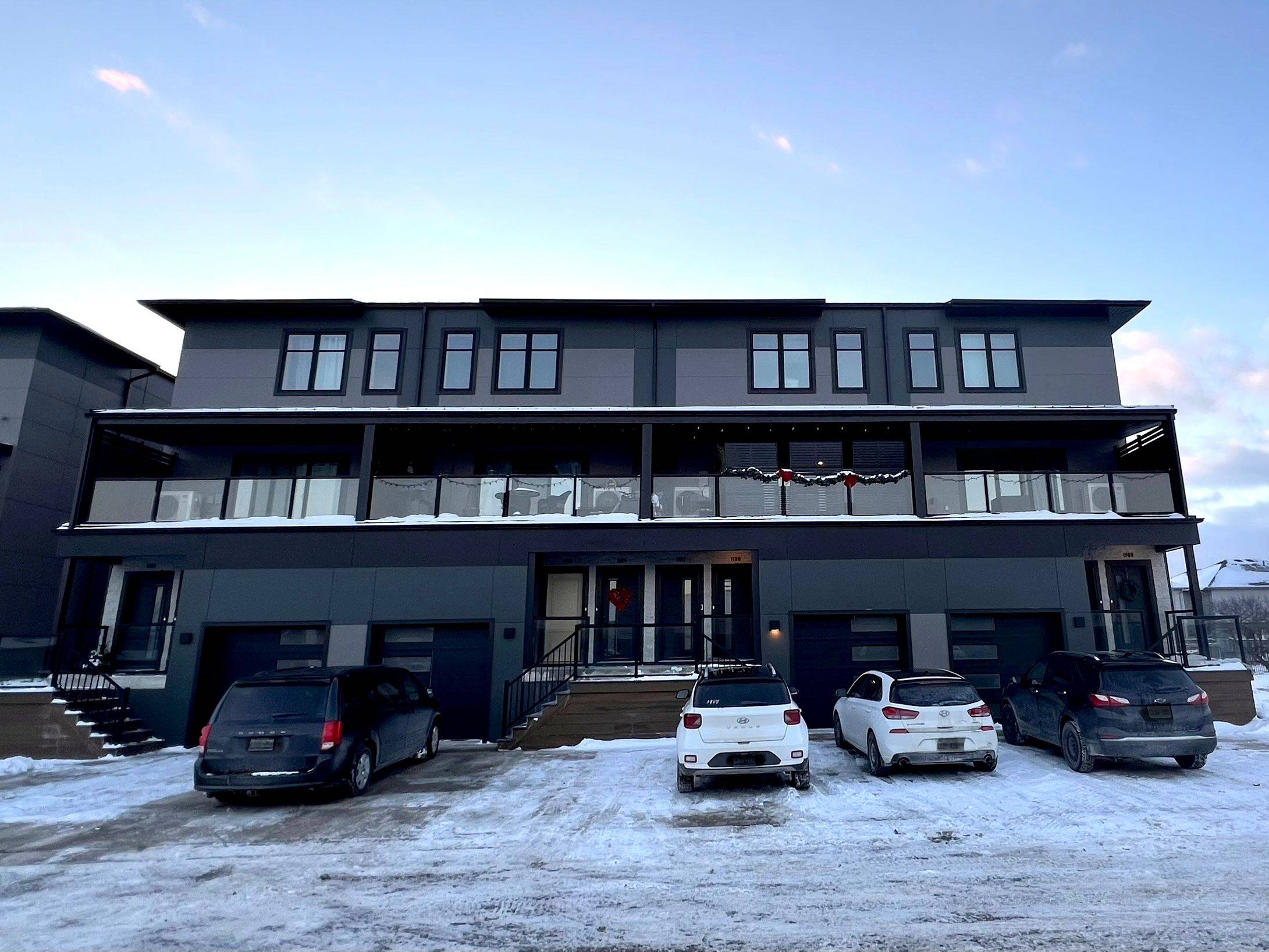 Tillsonburg, ON N4G 0K2,361 Quarter Town Line #1105