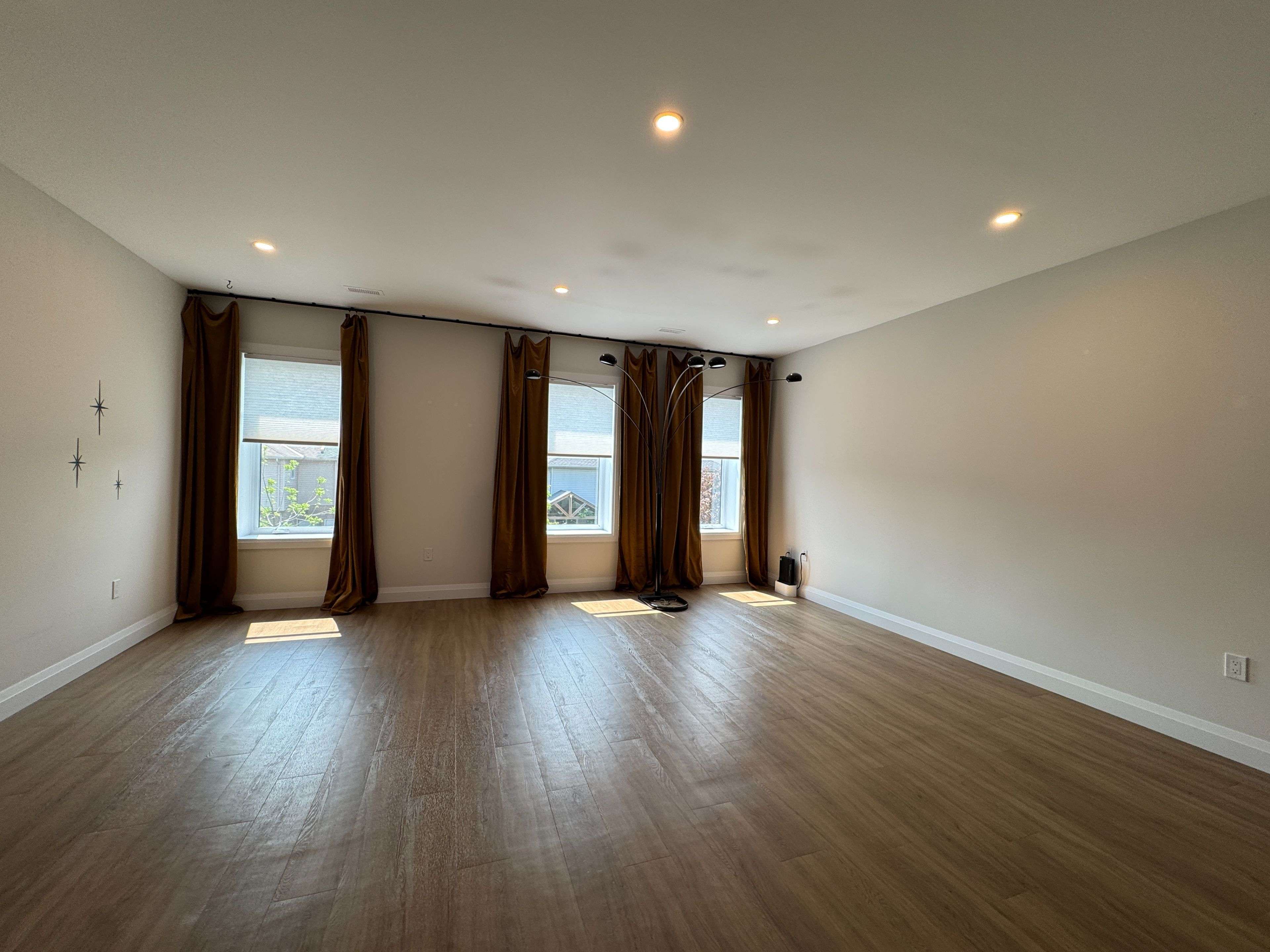 Tillsonburg, ON N4G 0K2,361 Quarter Town Line #1105