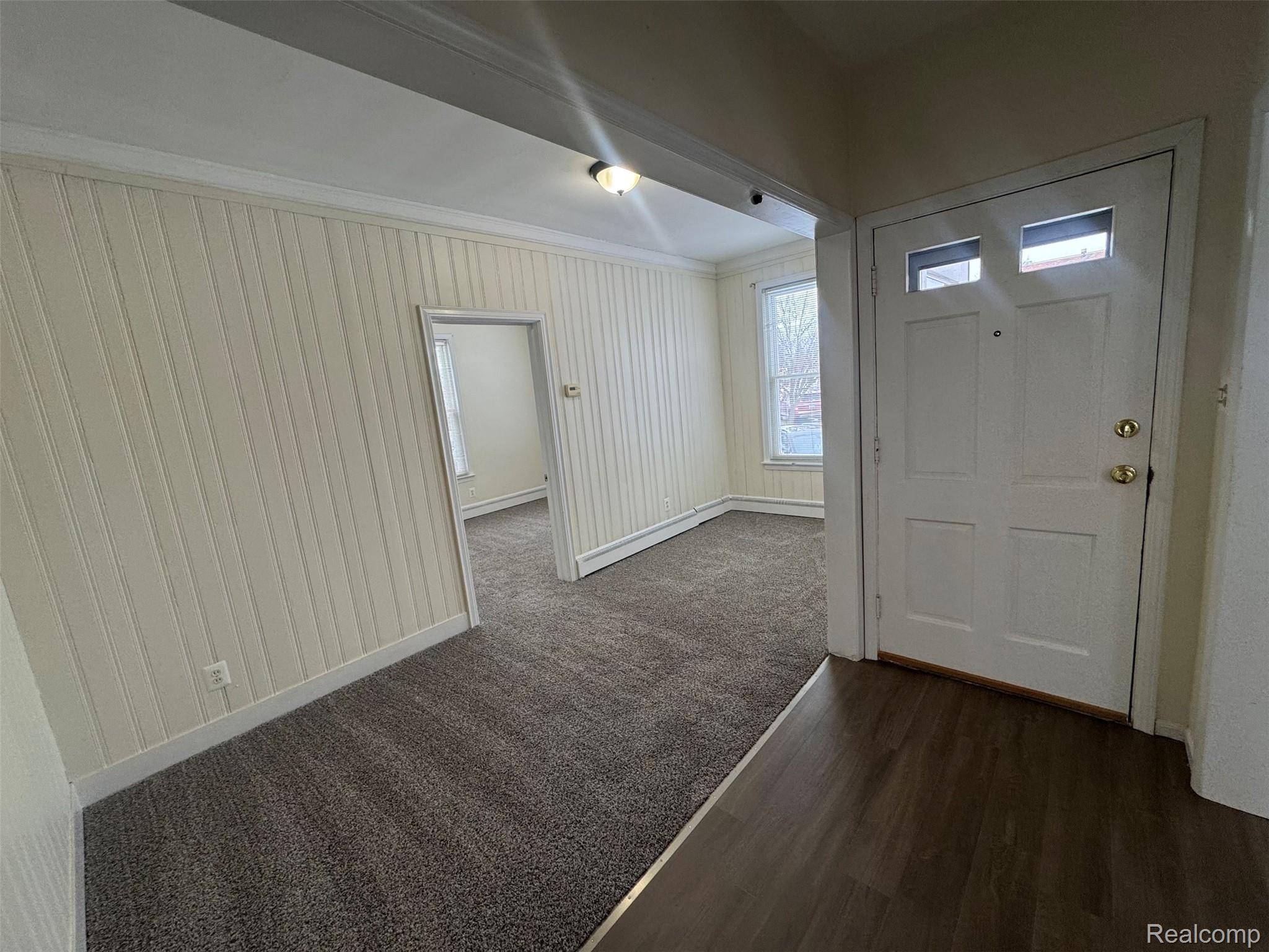 Trenton, MI 48183,237 Saint Joseph ST