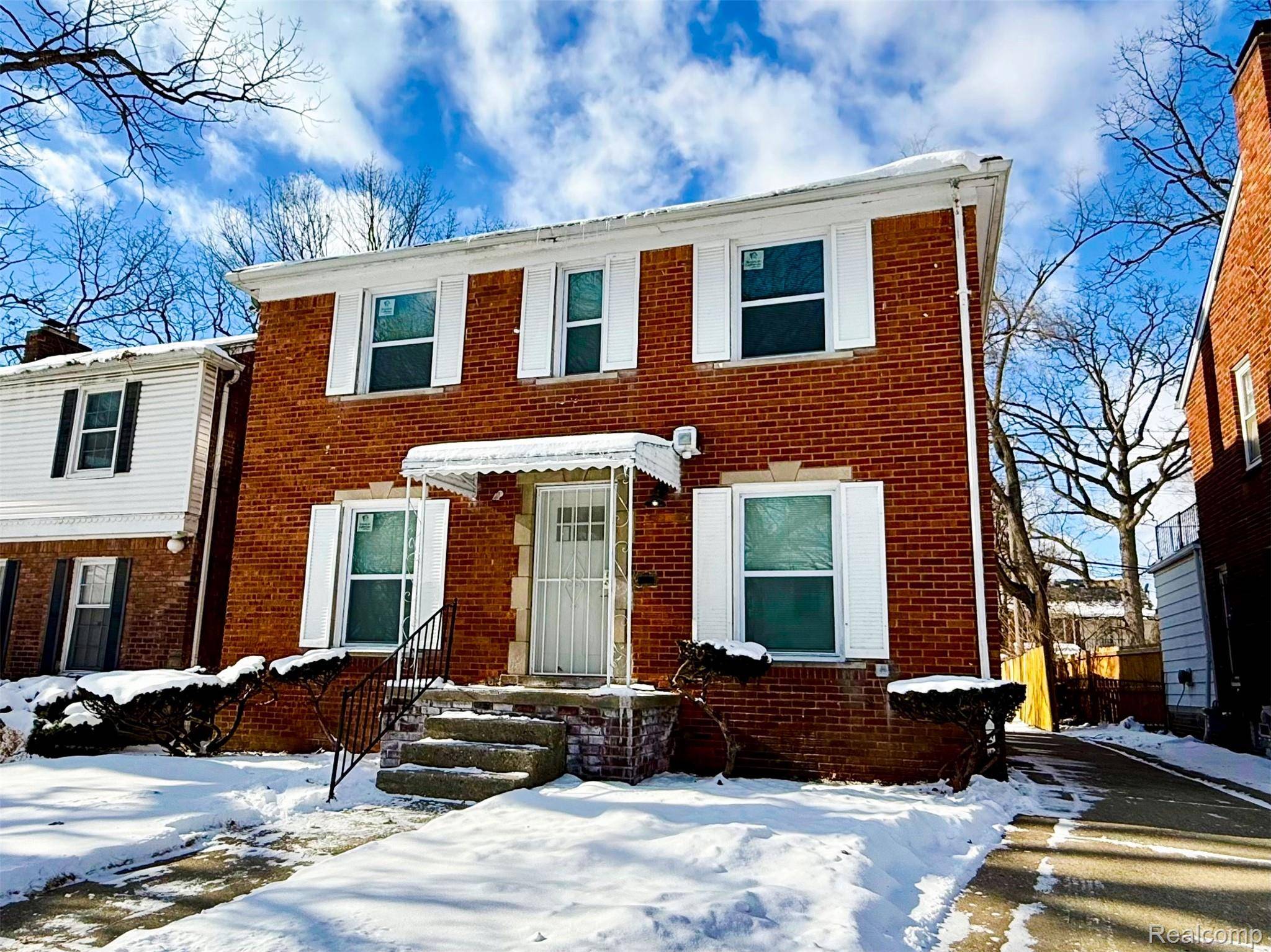 Detroit, MI 48221,18611 Pinehurst ST