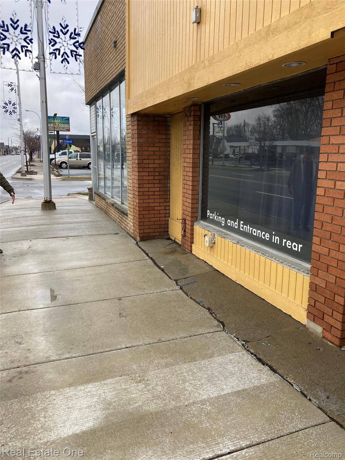 Berkley, MI 48072,4111 12 Mile RD