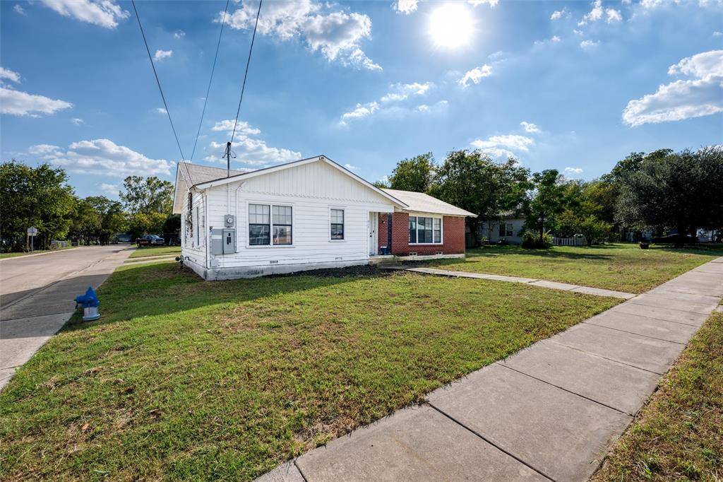 Mckinney, TX 75069,912 Greenville Road