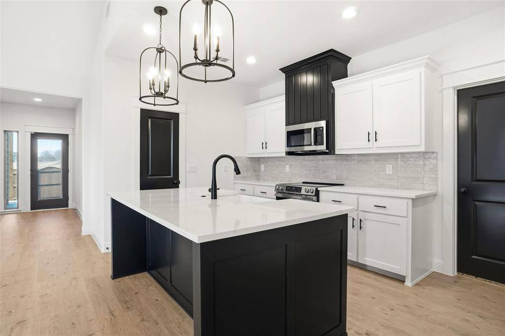 Weatherford, TX 76085,218 Legacy Boulevard