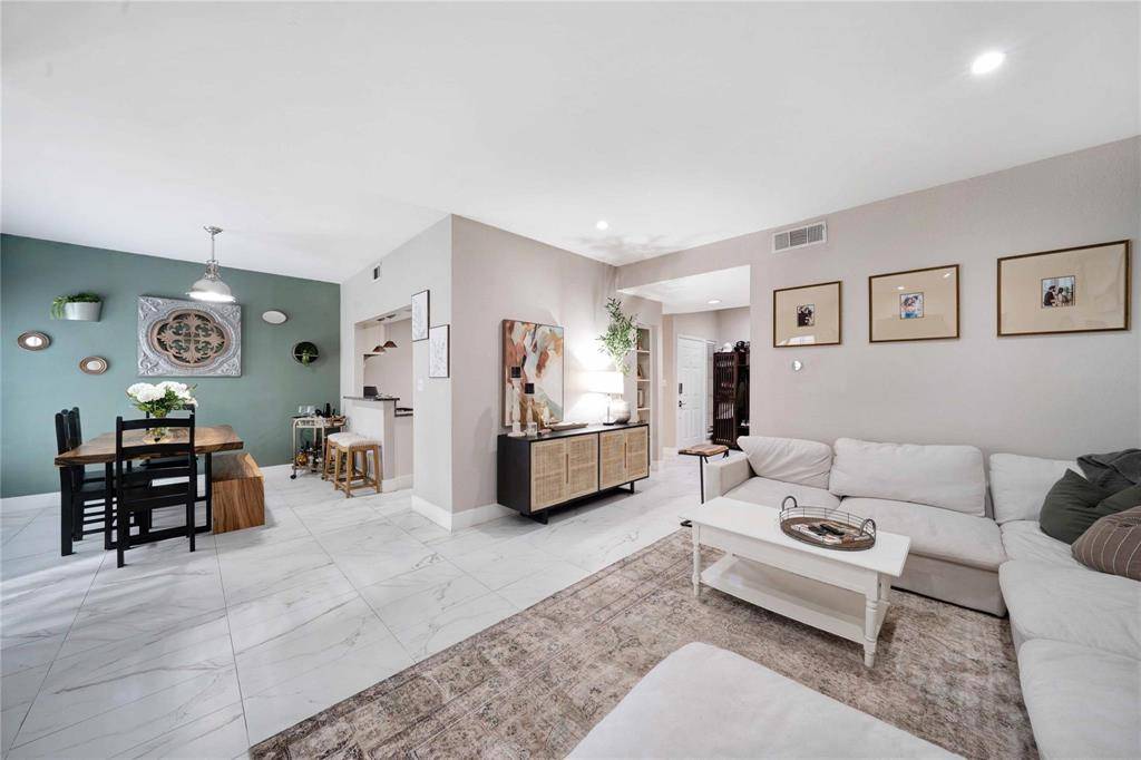 Dallas, TX 75243,8518 Coppertowne Lane