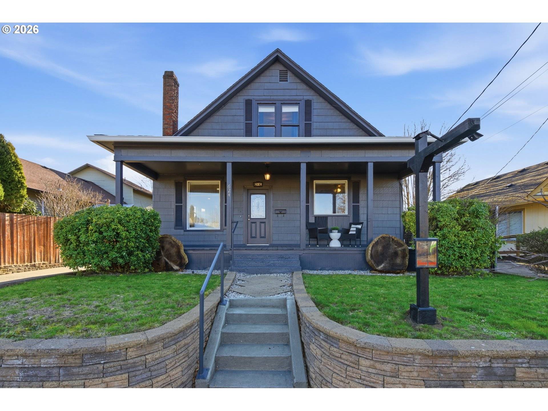 Camas, WA 98607,624 NE 2 ND AVE