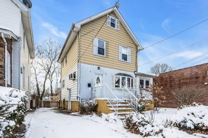 Rahway City, NJ 07065,220 W Scott Ave