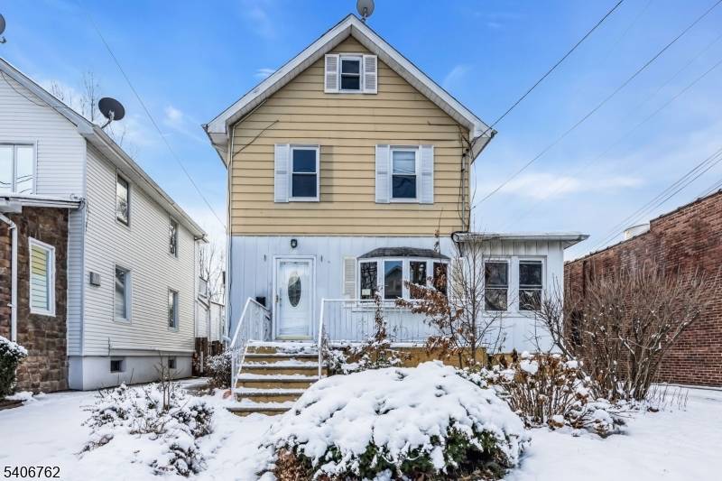 Rahway City, NJ 07065,220 W Scott Ave