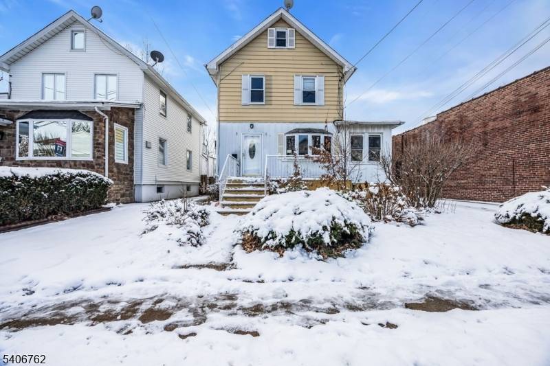 Rahway City, NJ 07065,220 W Scott Ave