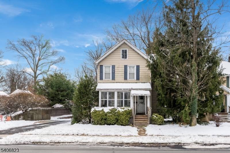 Westfield Town, NJ 07062,863 North Ave W