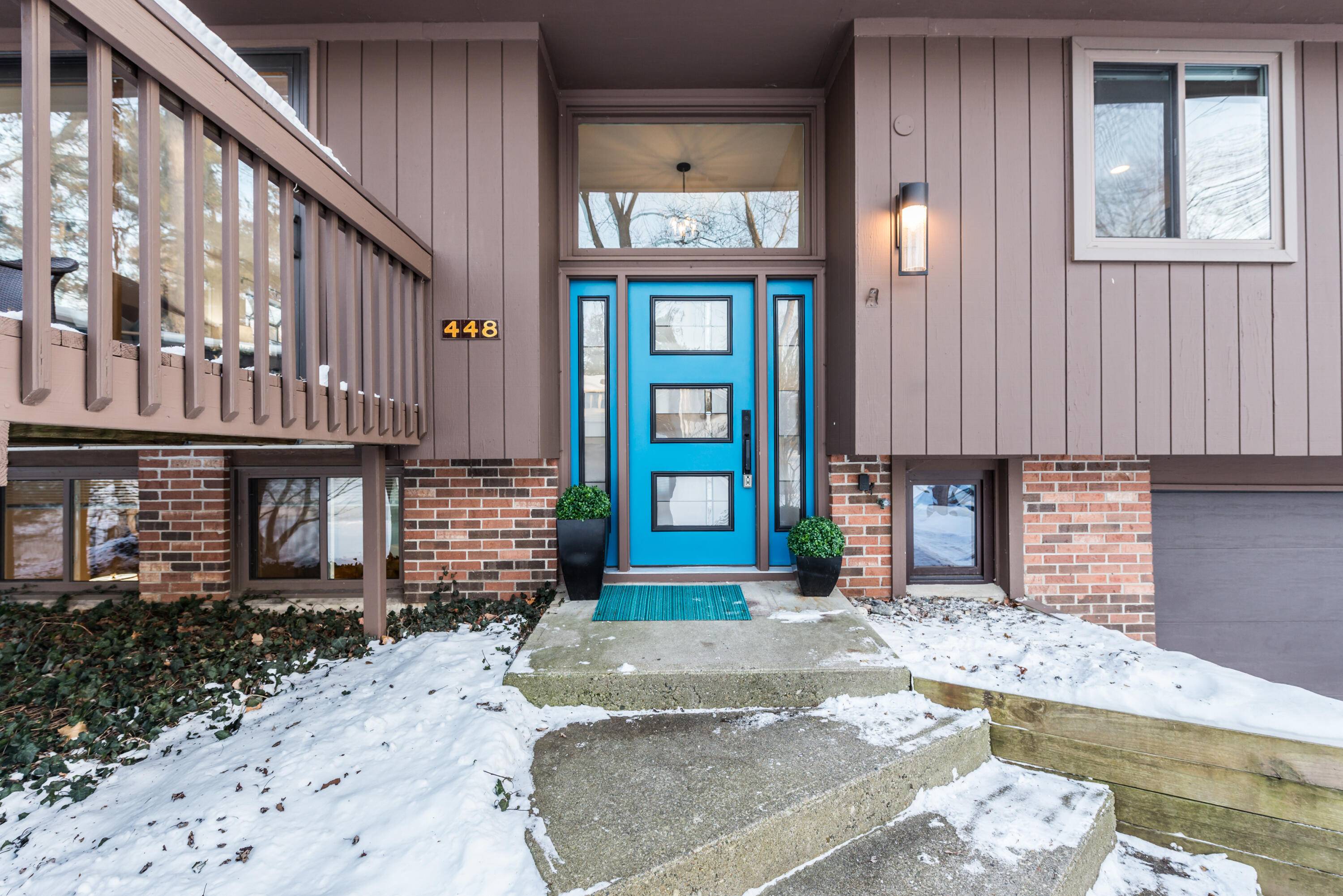 Ann Arbor, MI 48105,448 Hilldale DR