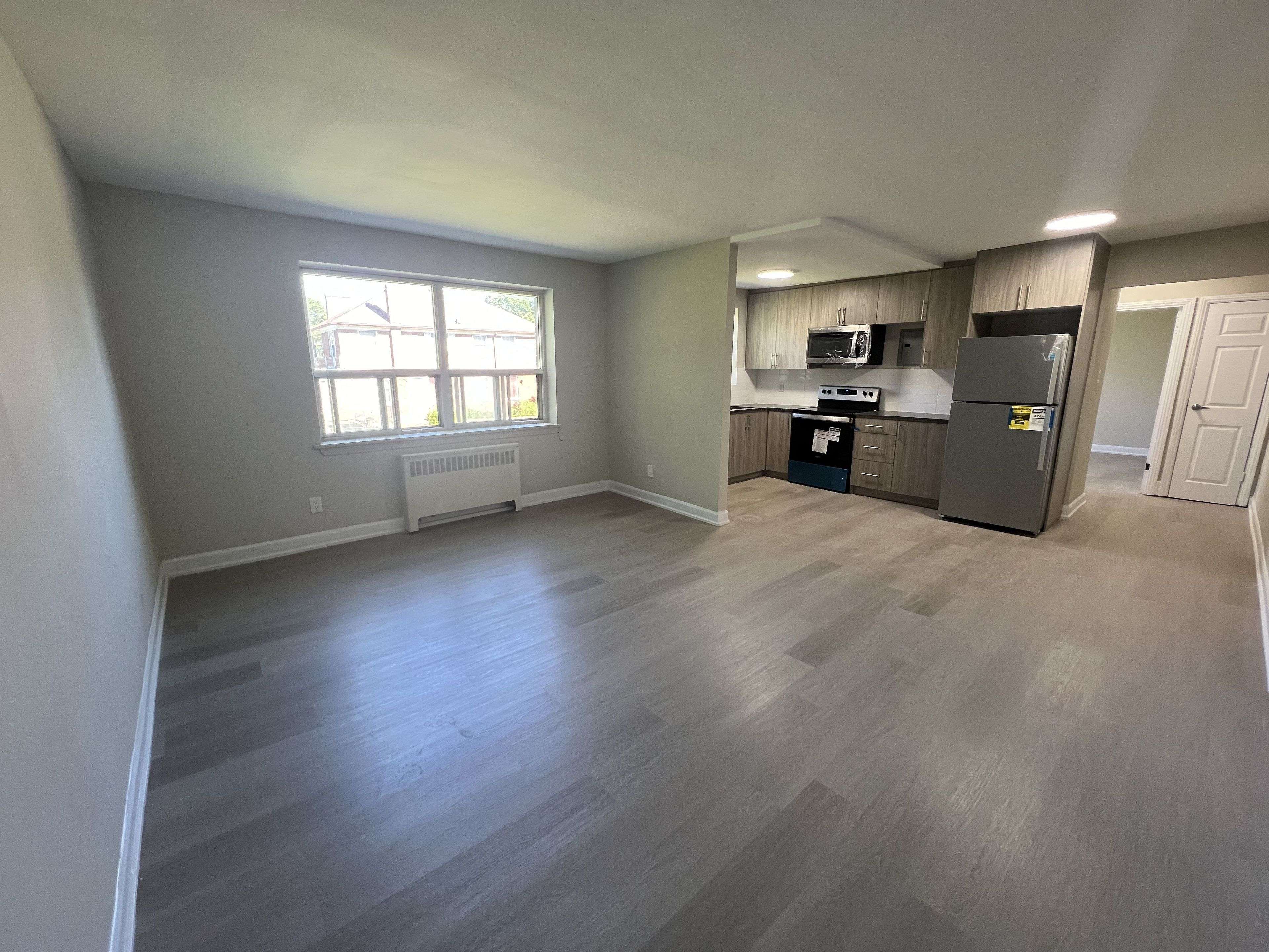 Toronto W08, ON M9A 3V1,290 The Kingsway N/A #000c