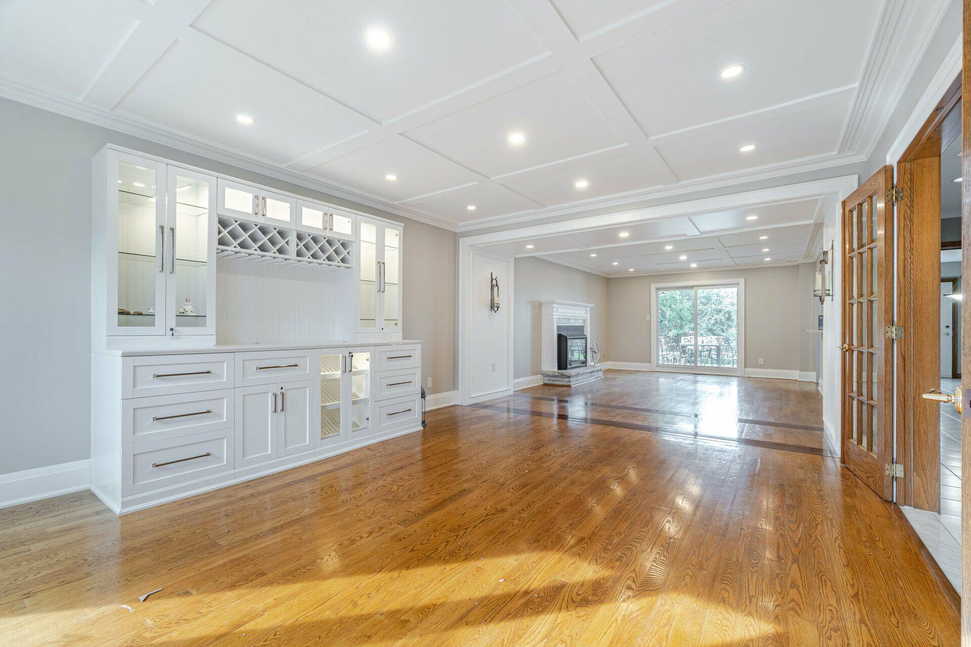 Oakville, ON L6H 7G7,2069 Ninth Line