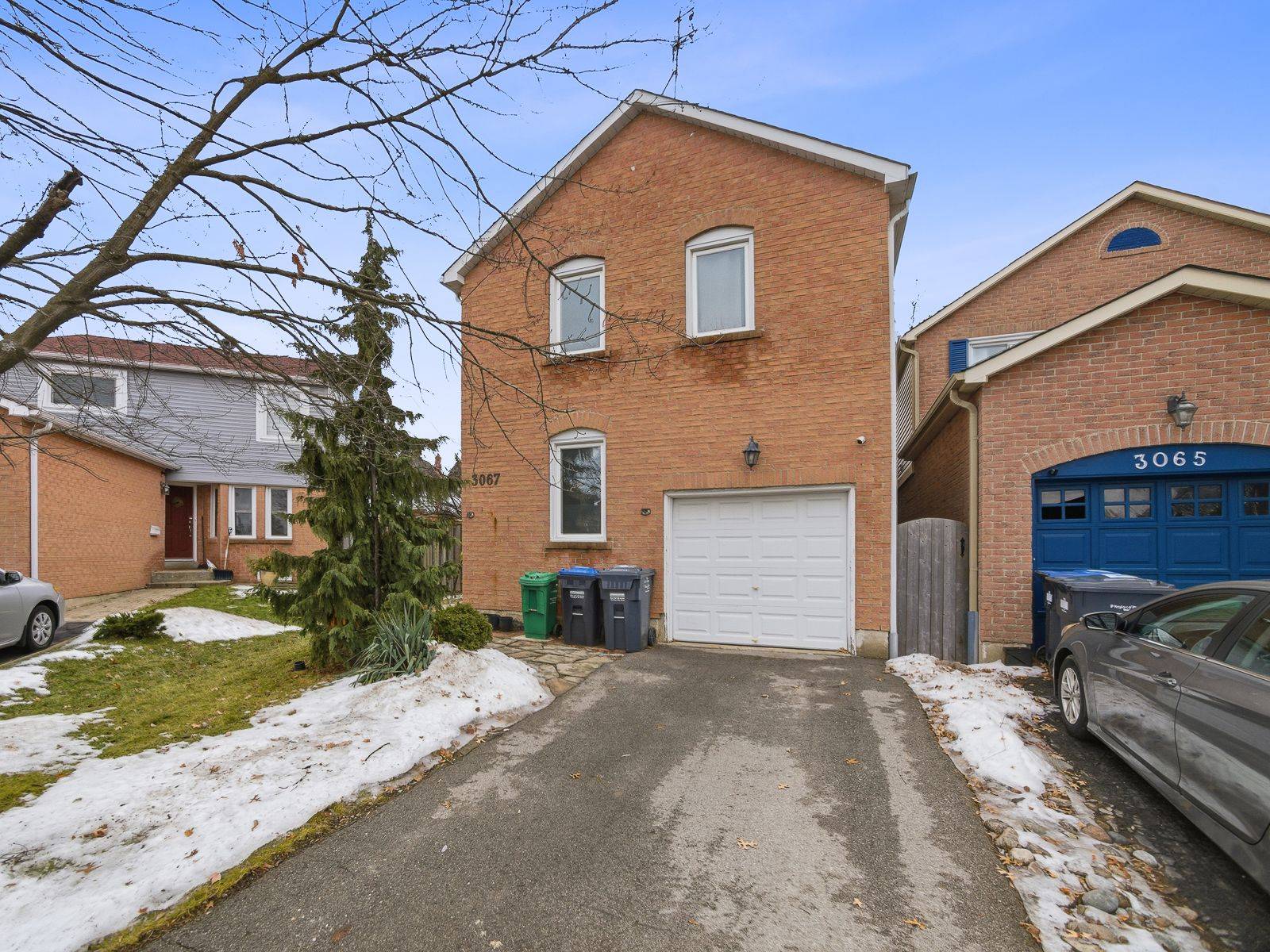 Mississauga, ON L5N 5B5,3067 Ilomar CT #Upper