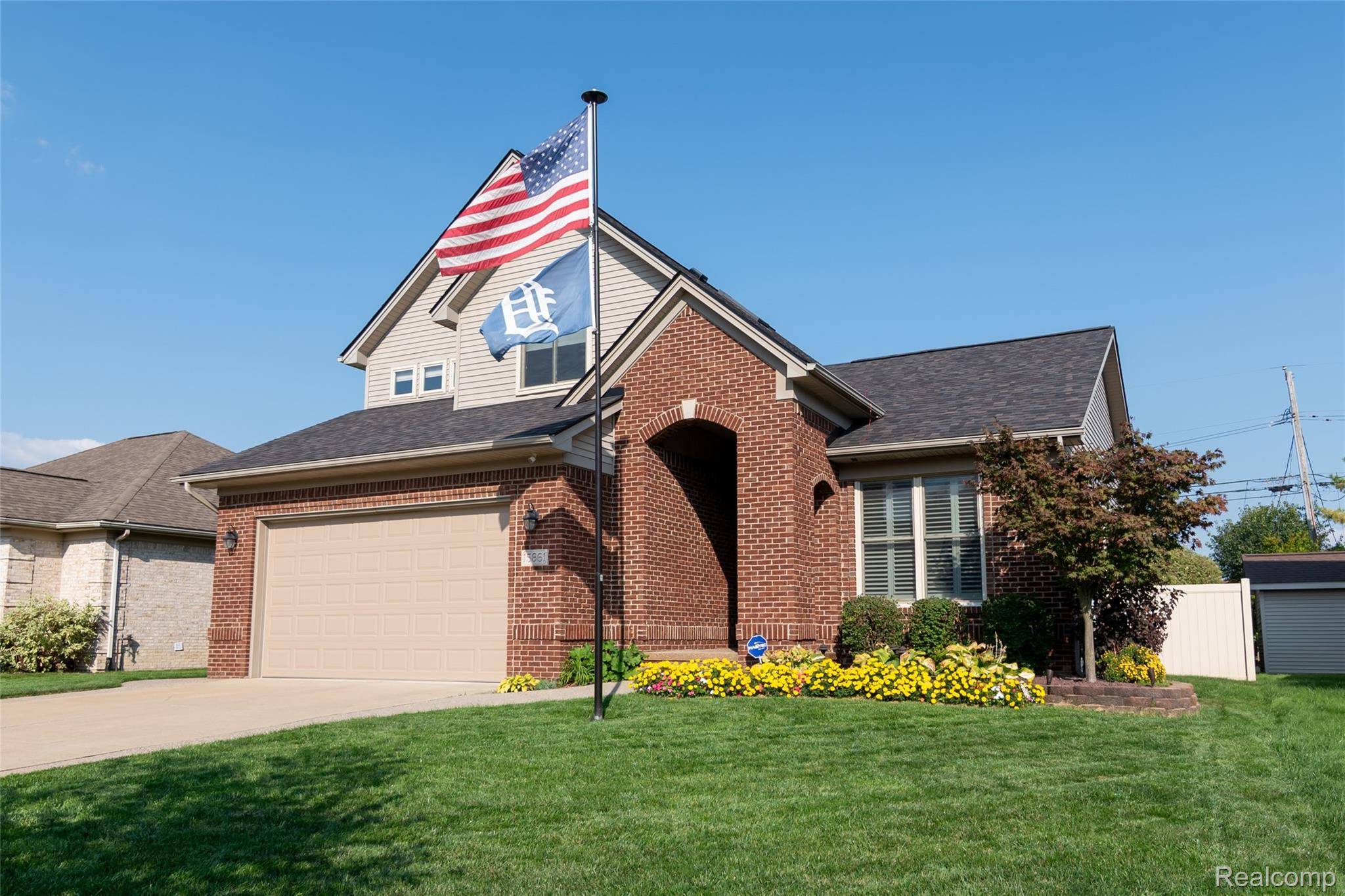 Southgate, MI 48195,15861 Humphrey ST