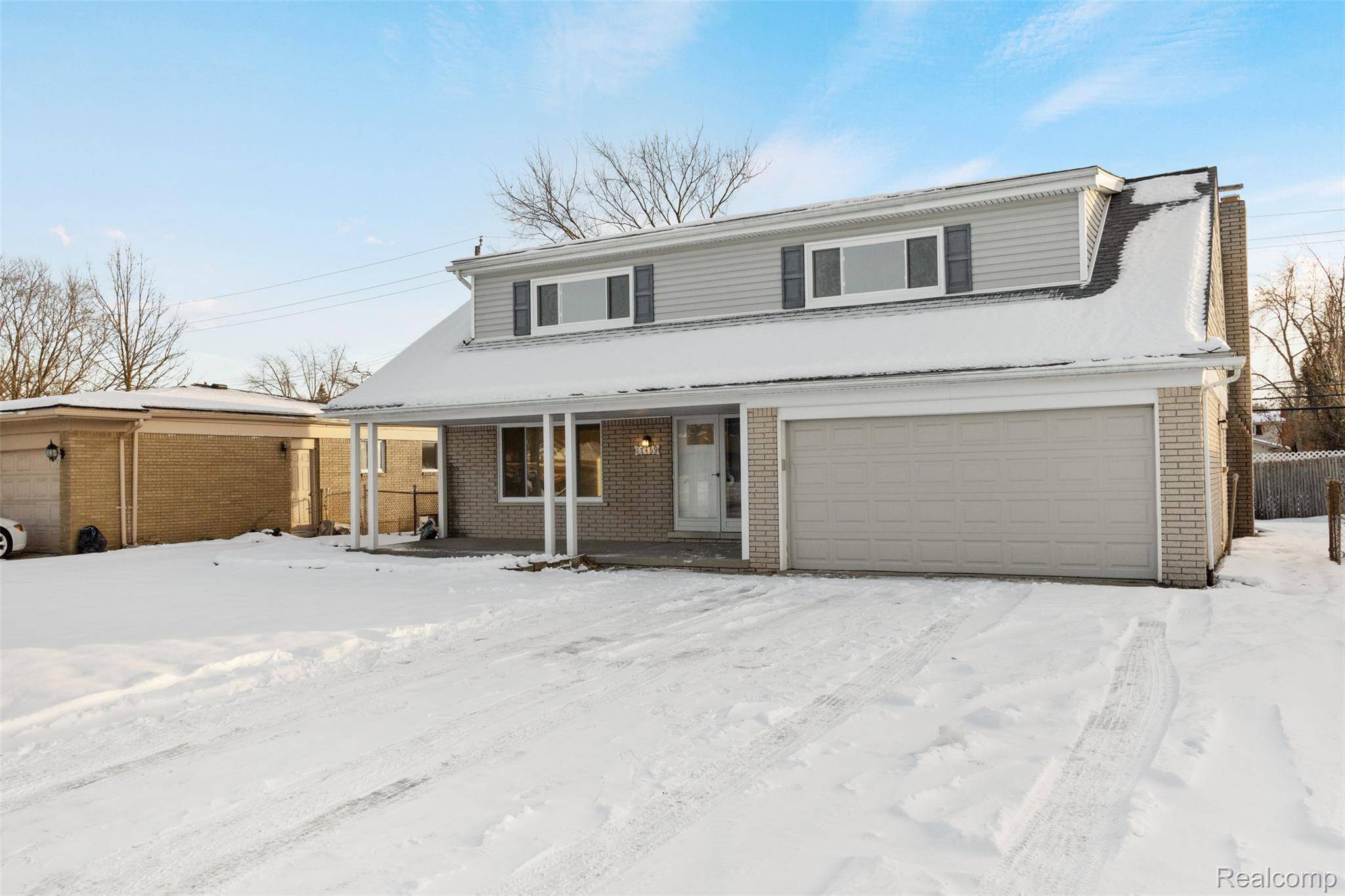 Southfield, MI 48076,17469 W 13 Mile RD