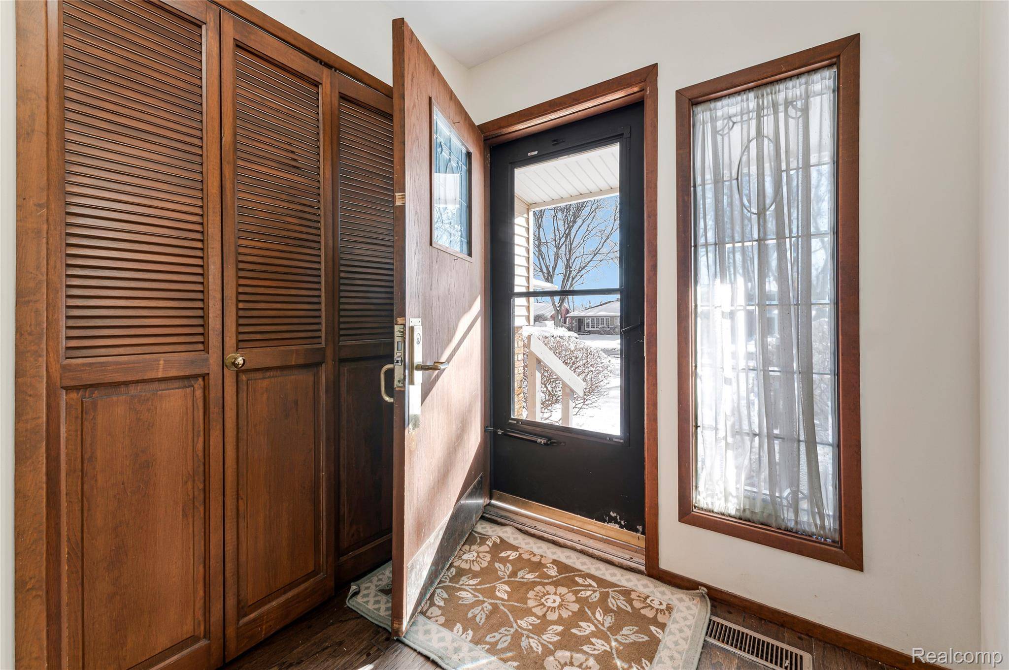 Troy, MI 48084,2075 Derby RD