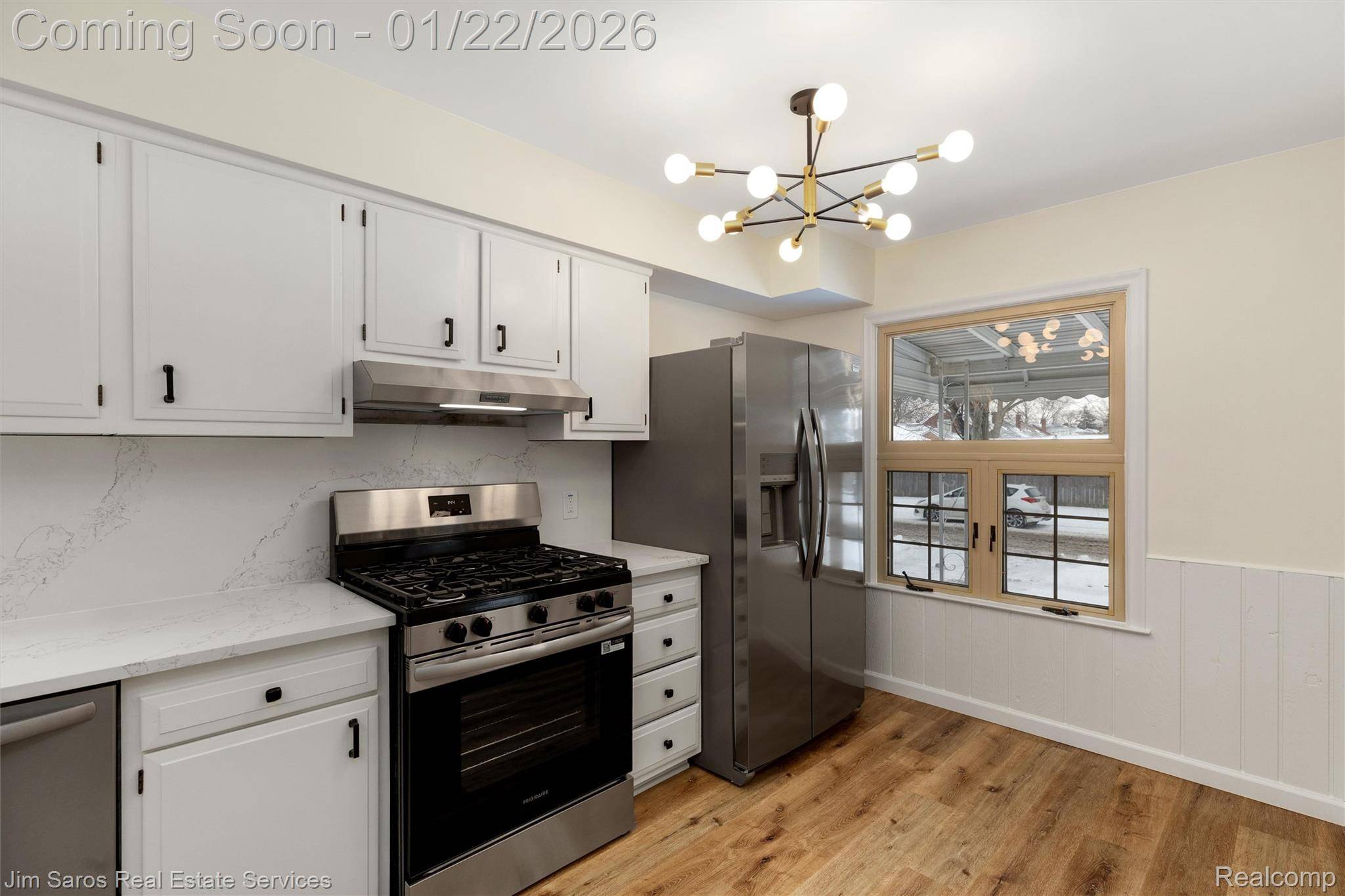 Harper Woods, MI 48225,21741 Bournemouth ST