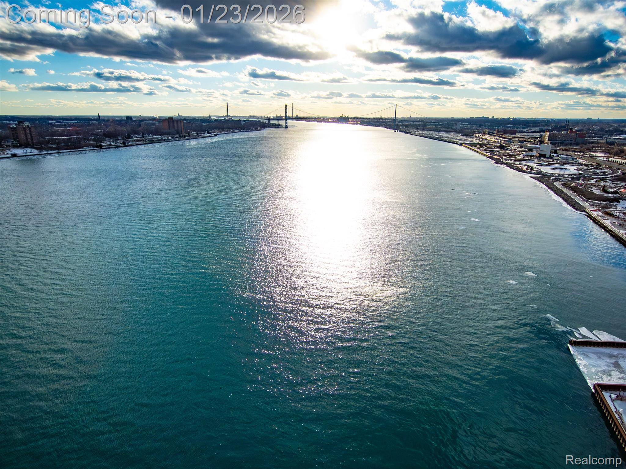 Detroit, MI 48226,1001 W Jefferson AVE #12i