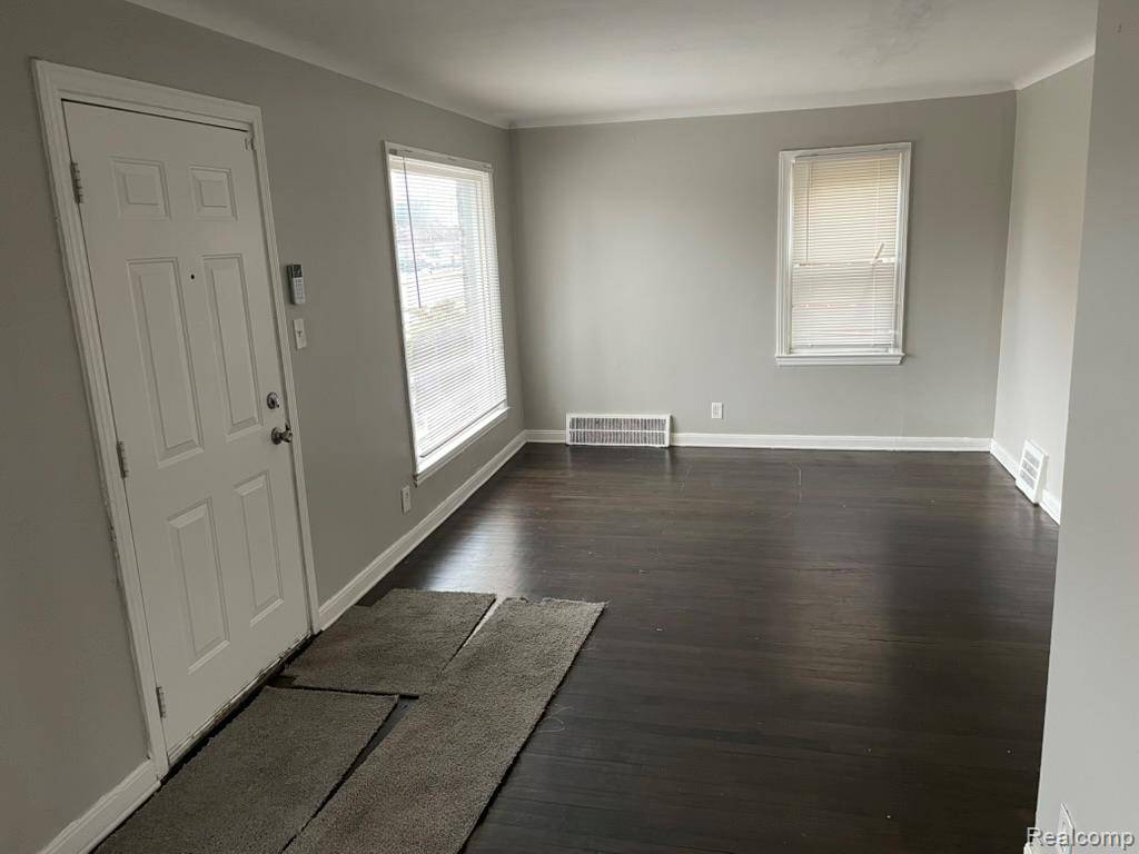 Detroit, MI 48221,19803 Santa Rosa DR