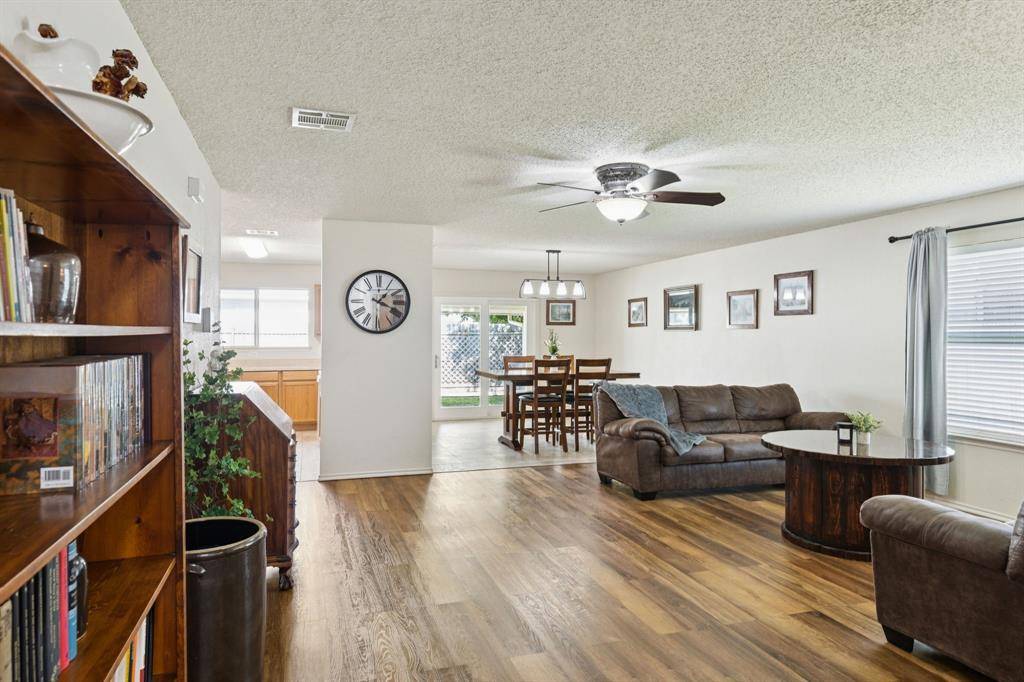 Ponder, TX 76259,536 Del Mar Drive