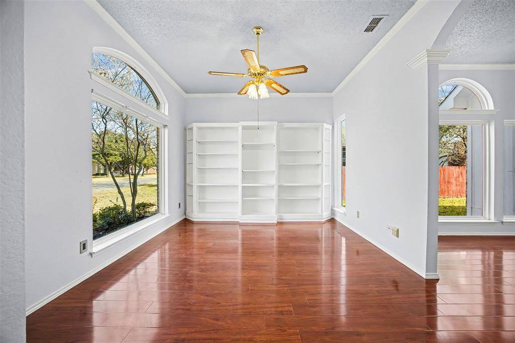 Desoto, TX 75115,1132 Devonshire Drive