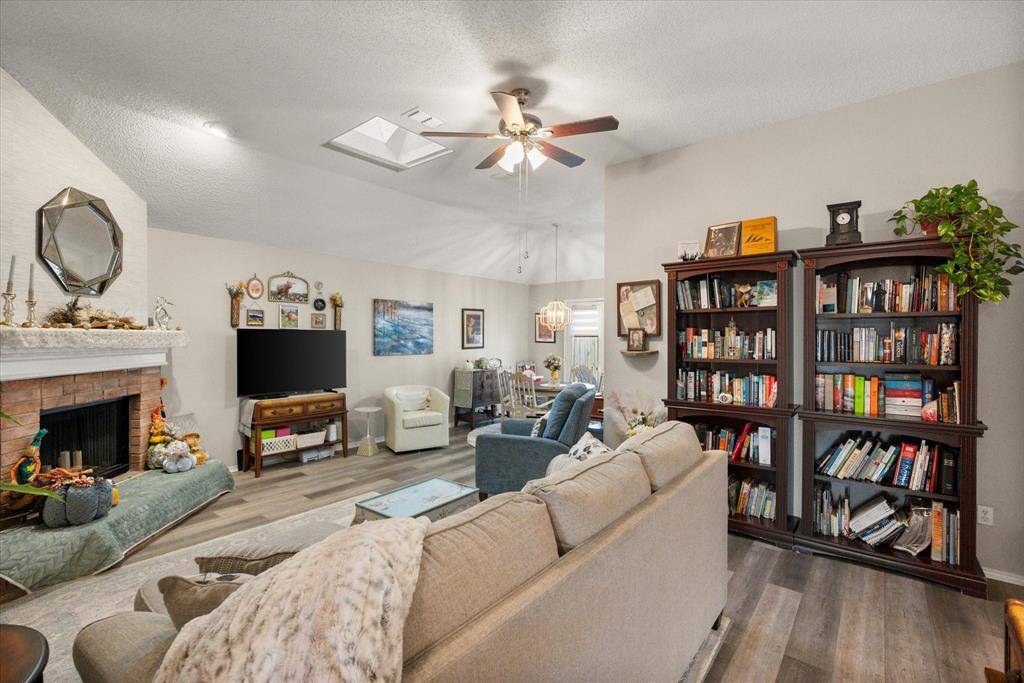 Arlington, TX 76017,5724 Autumn Wheat Trail