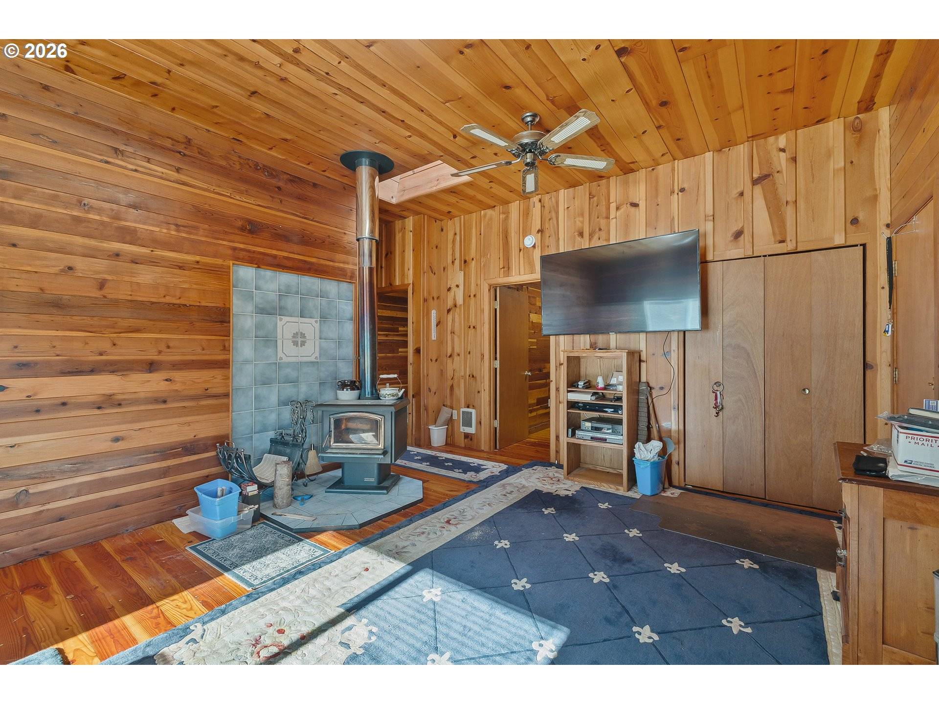 Powers, OR 97466,711 H AVE