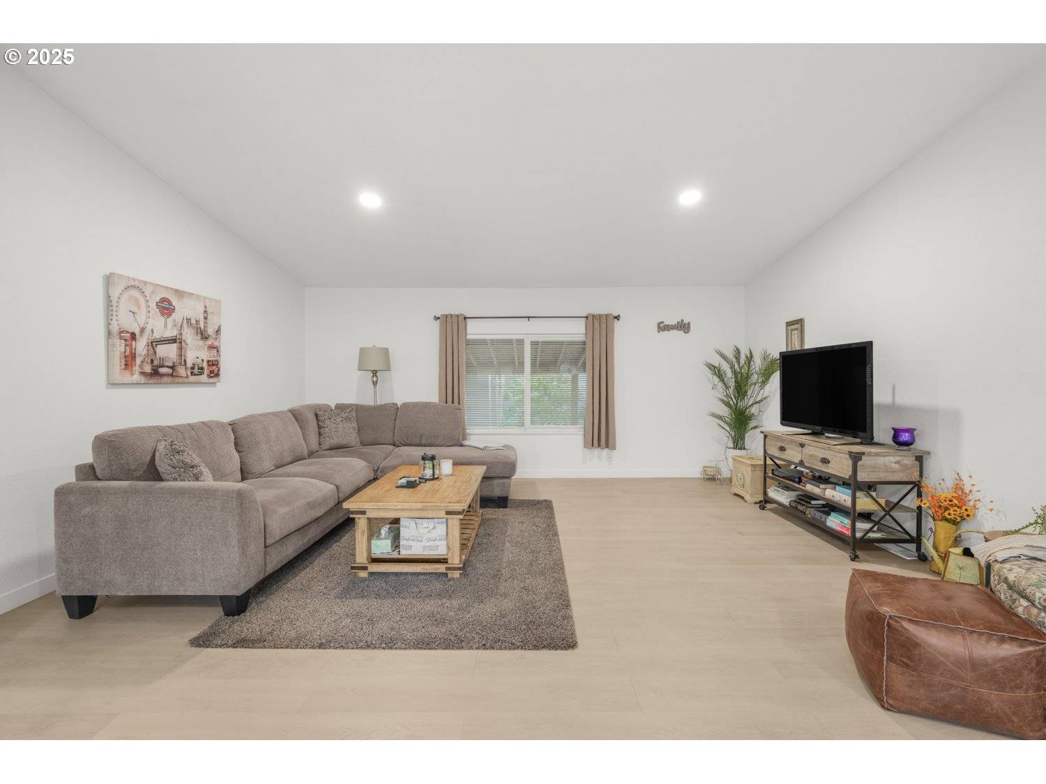 Oregon City, OR 97045,18780 CENTRAL POINT RD #19