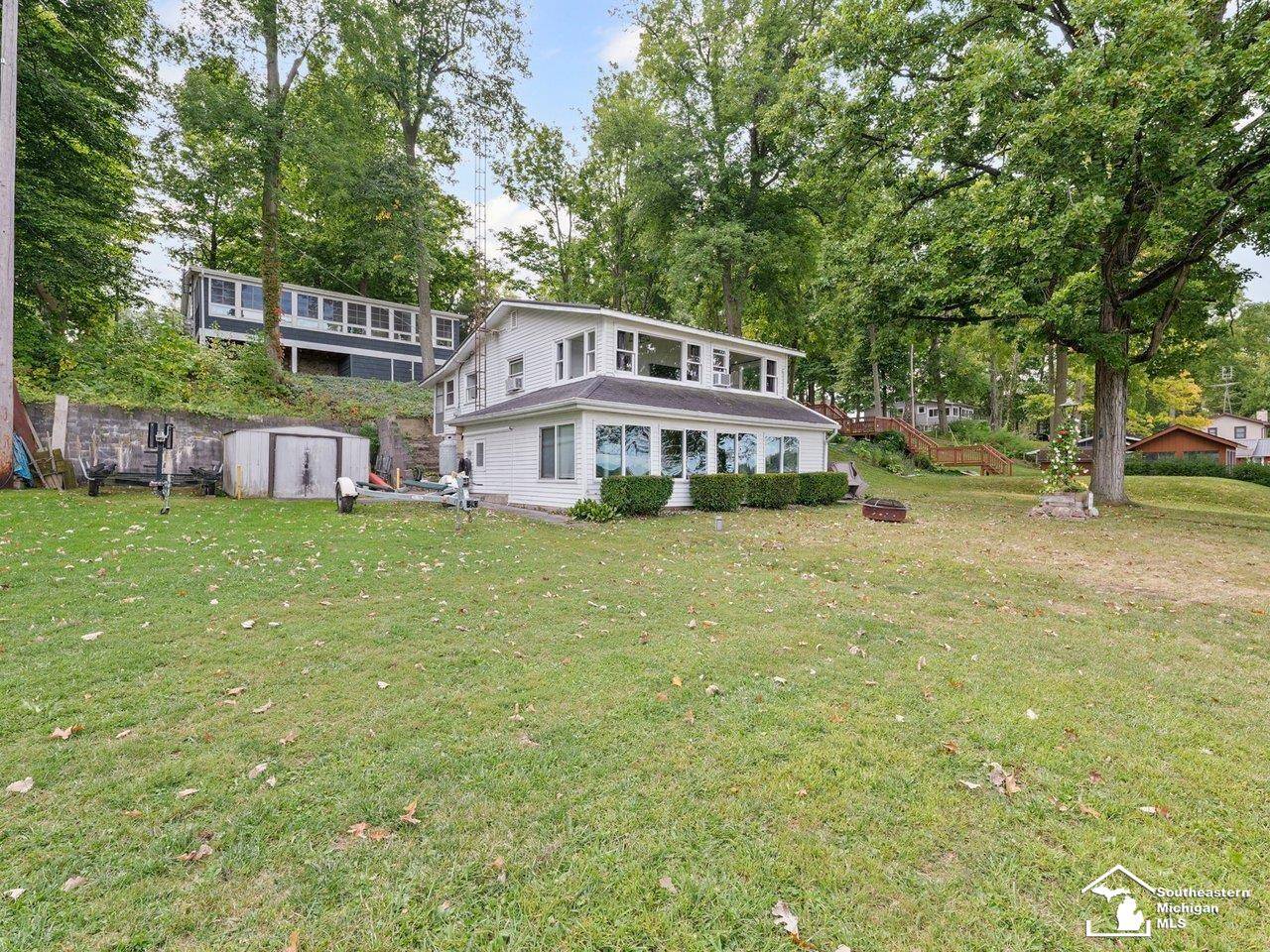 Montgomery, MI 49255,9911 Lake DR