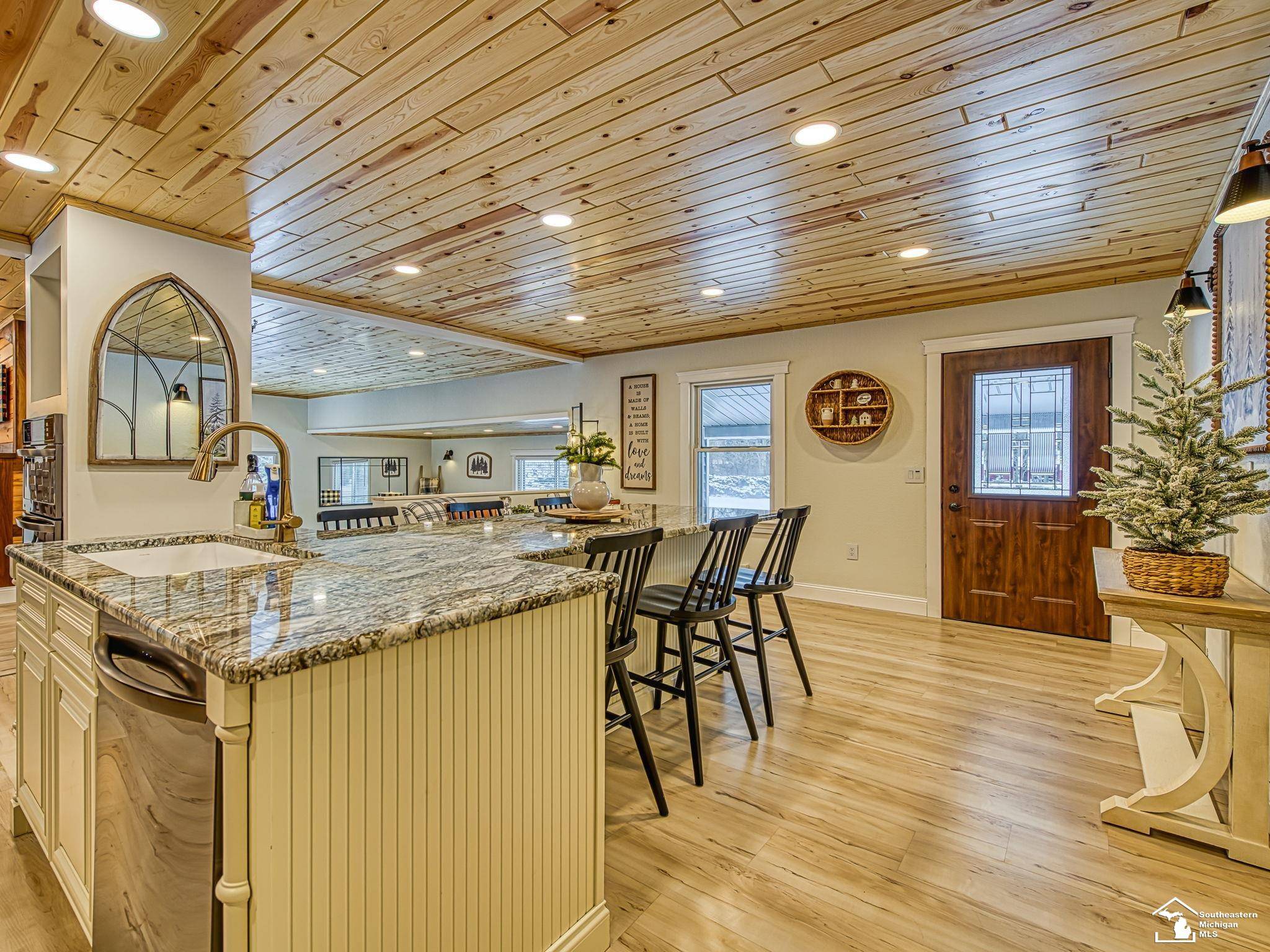 Petersburg, MI 49270,6901 Summerfield RD