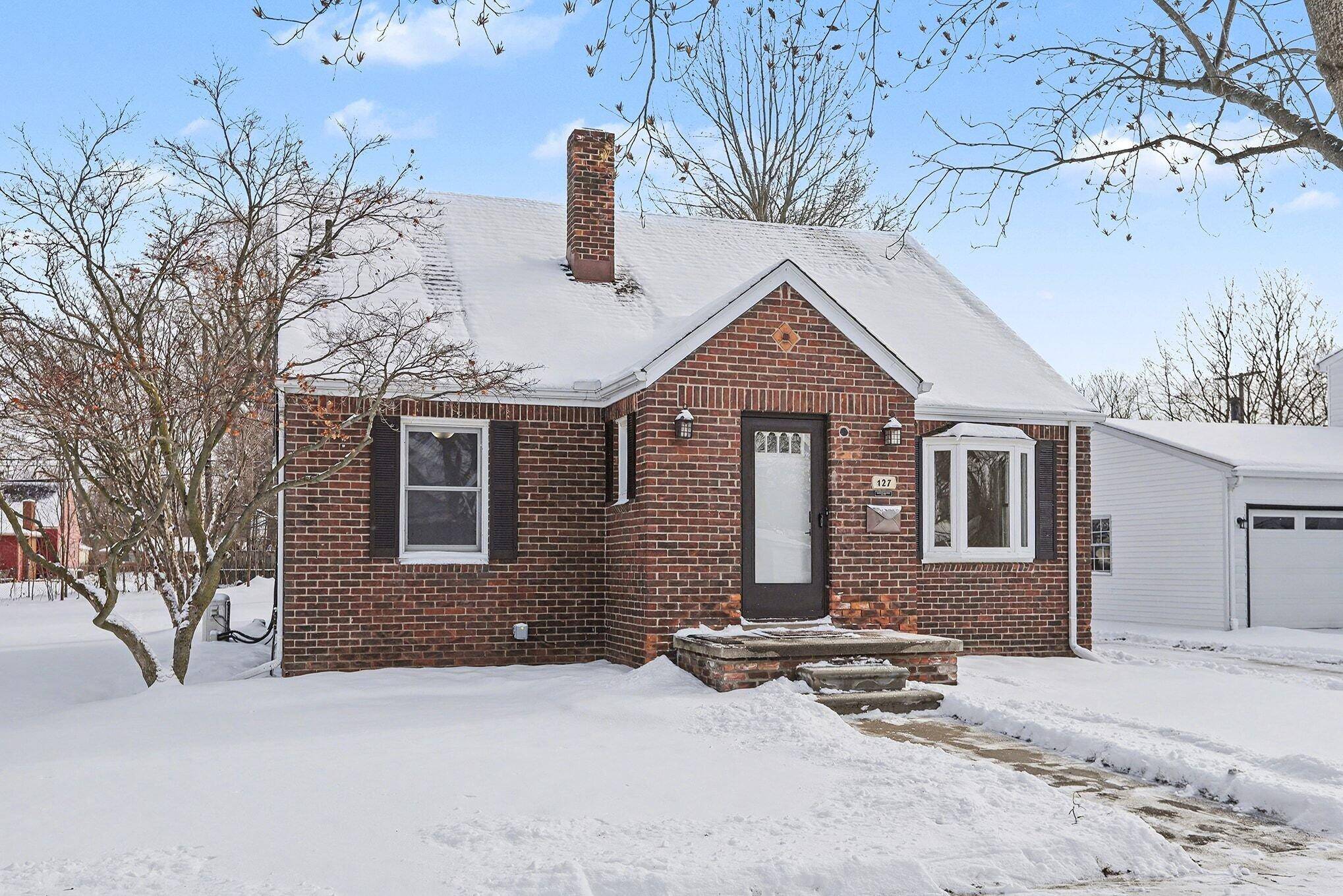 Belleville, MI 48111,127 Madelon ST