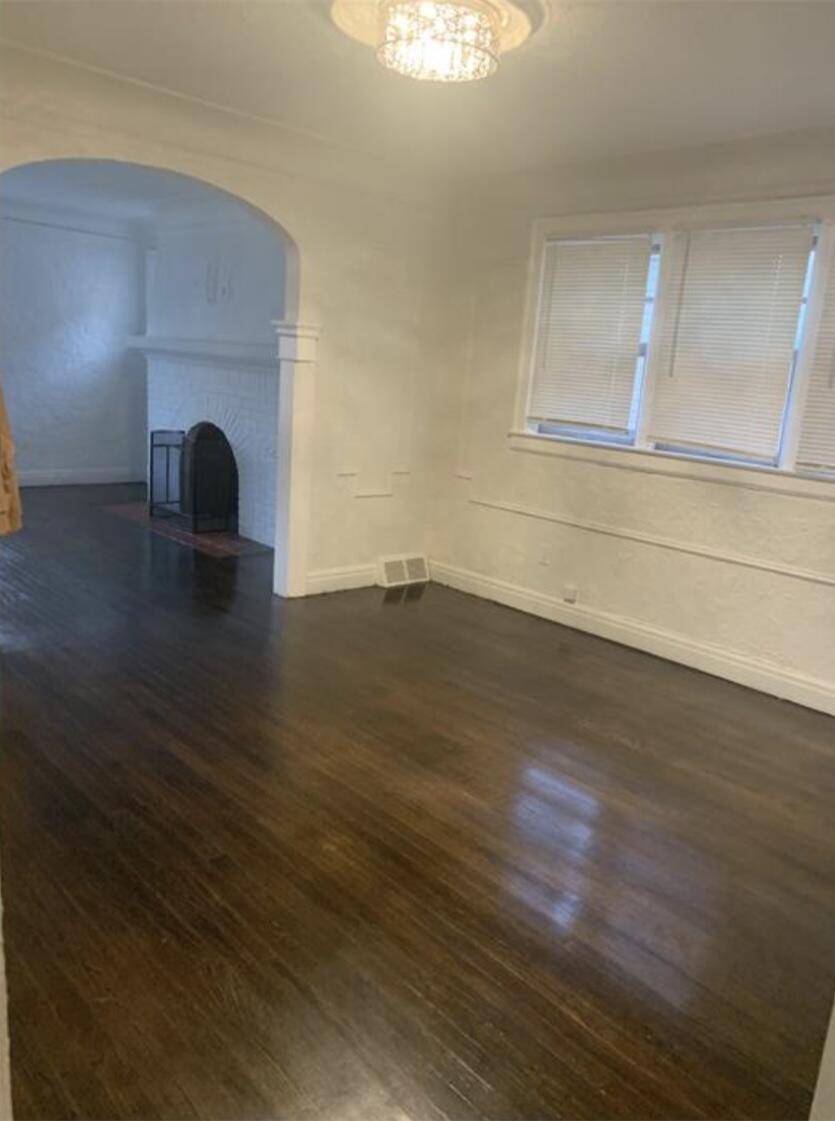 Detroit, MI 48221,17139 Prairie ST