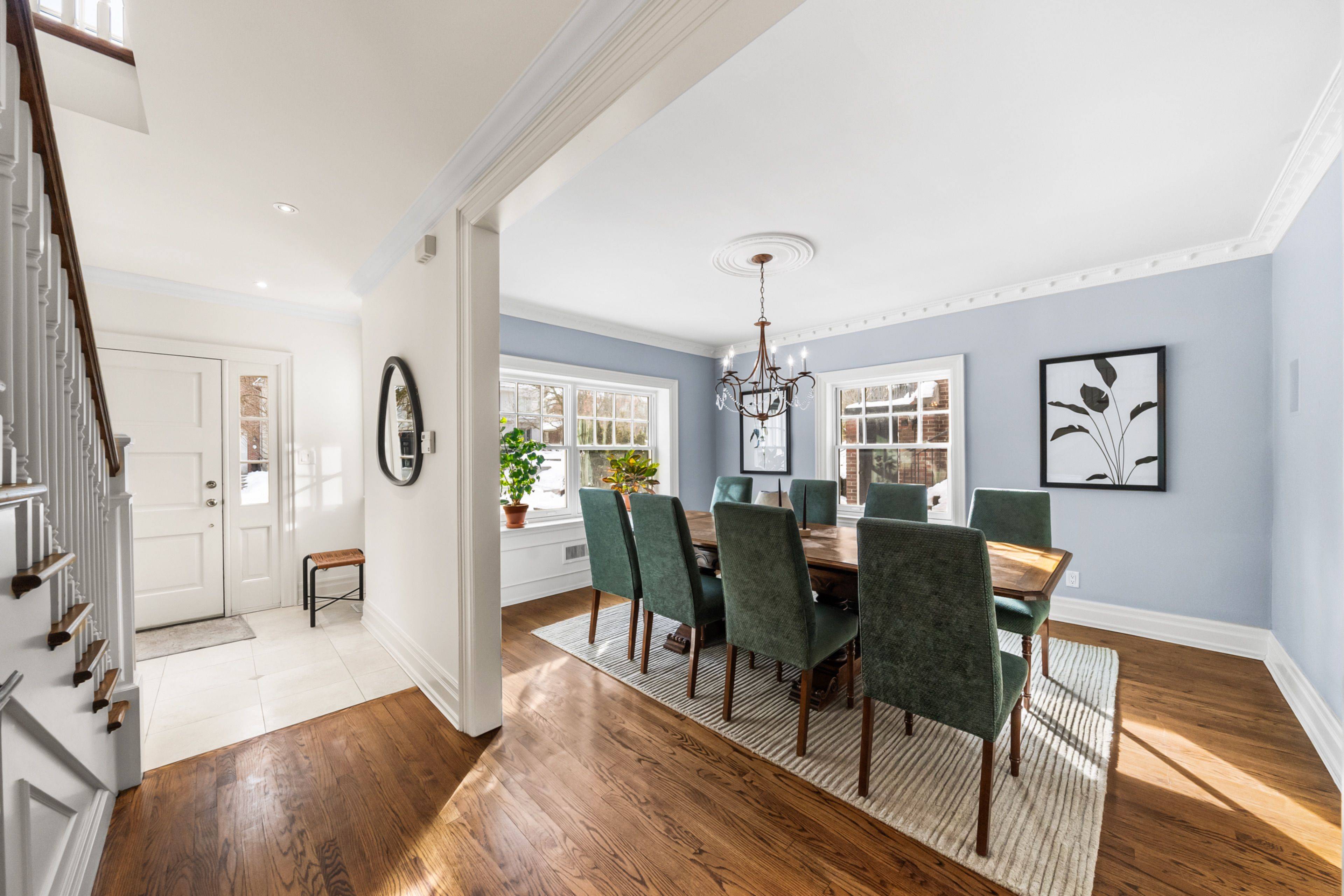 18 Glengowan RD, Toronto C04, ON M4N 1E8