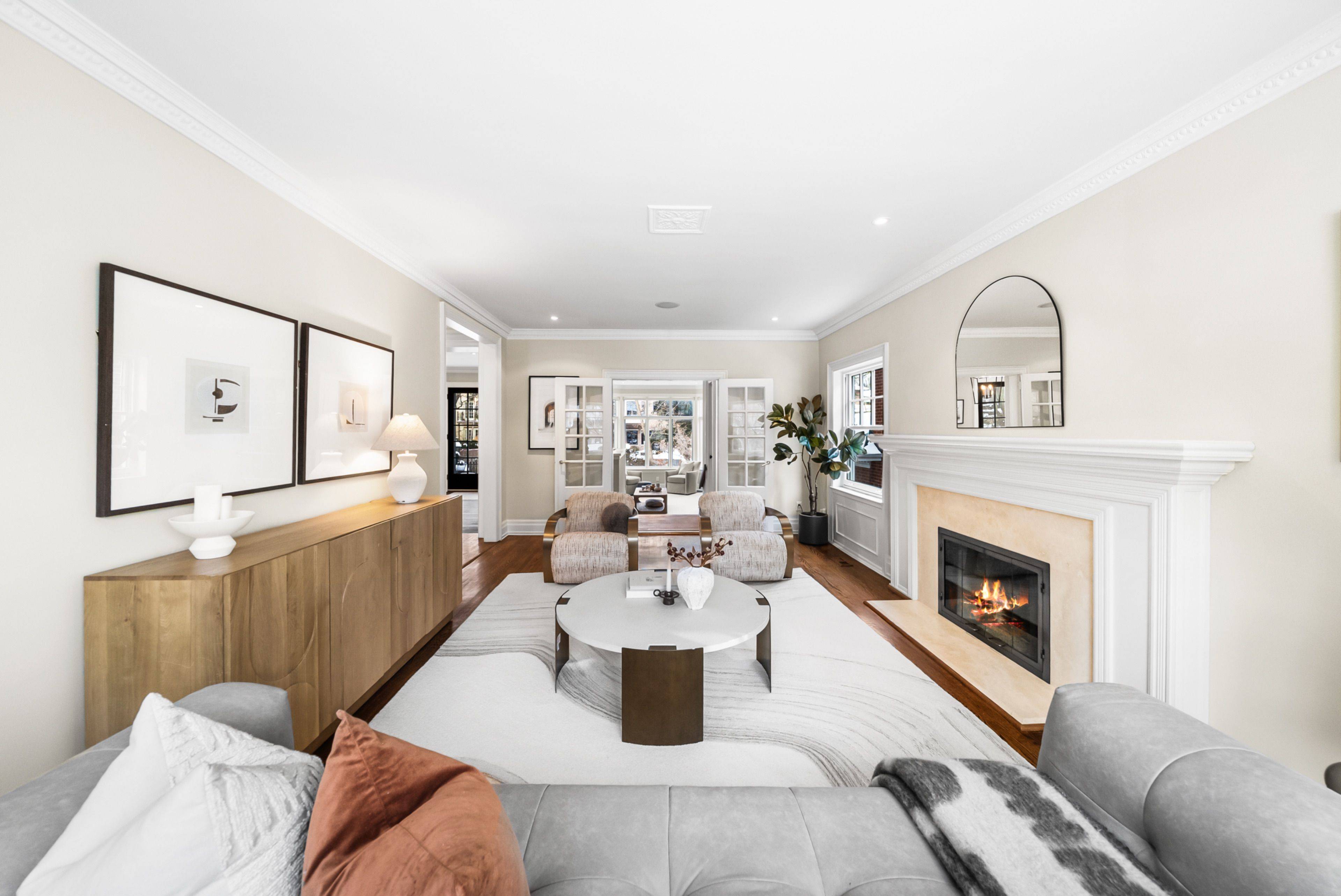 18 Glengowan RD, Toronto C04, ON M4N 1E8