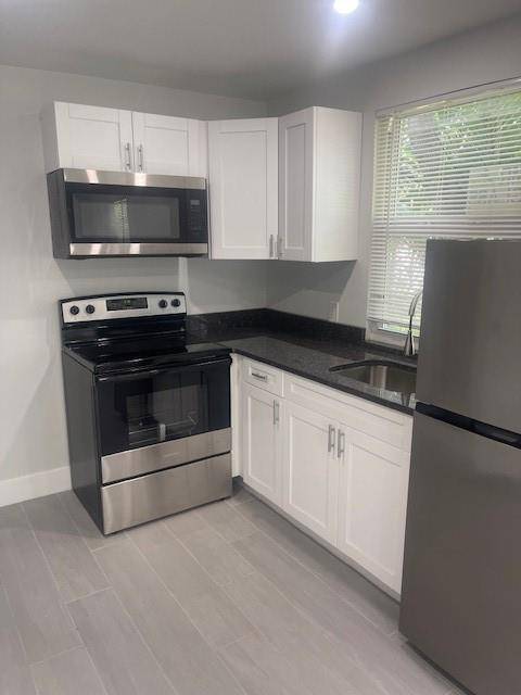 North Miami, FL 33161,12322 NE 6th Ave #3