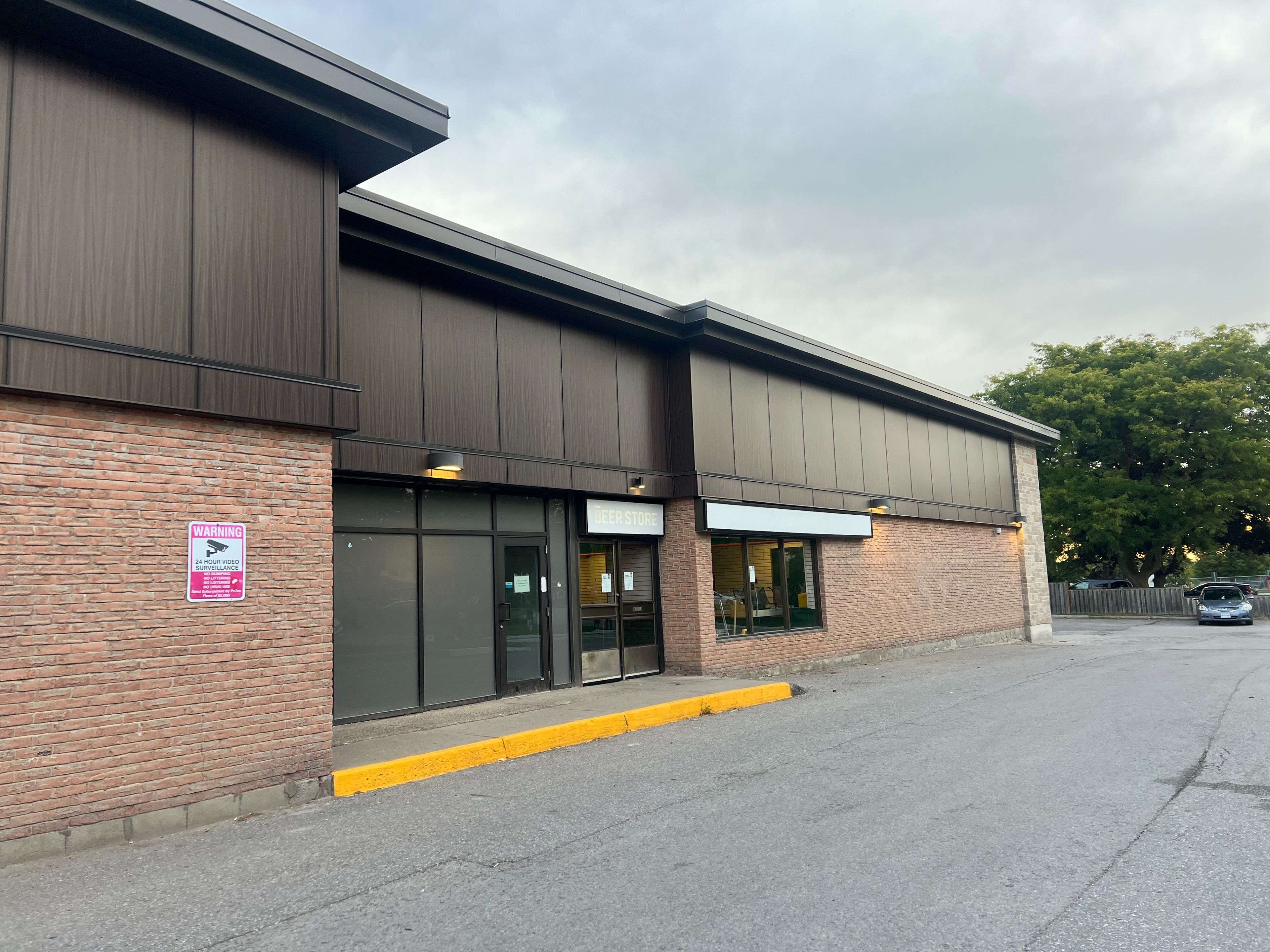 New Tecumseth, ON L0G 1W0,55 Queen ST S #13A