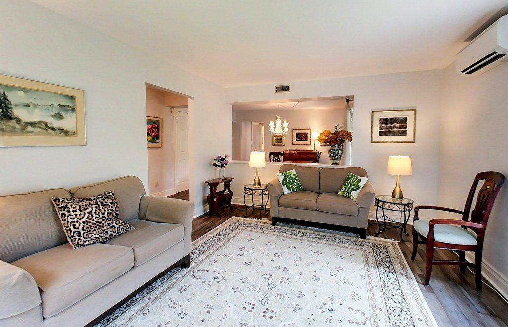 Collingwood, ON L9Y 3M2,115 Robinson ST