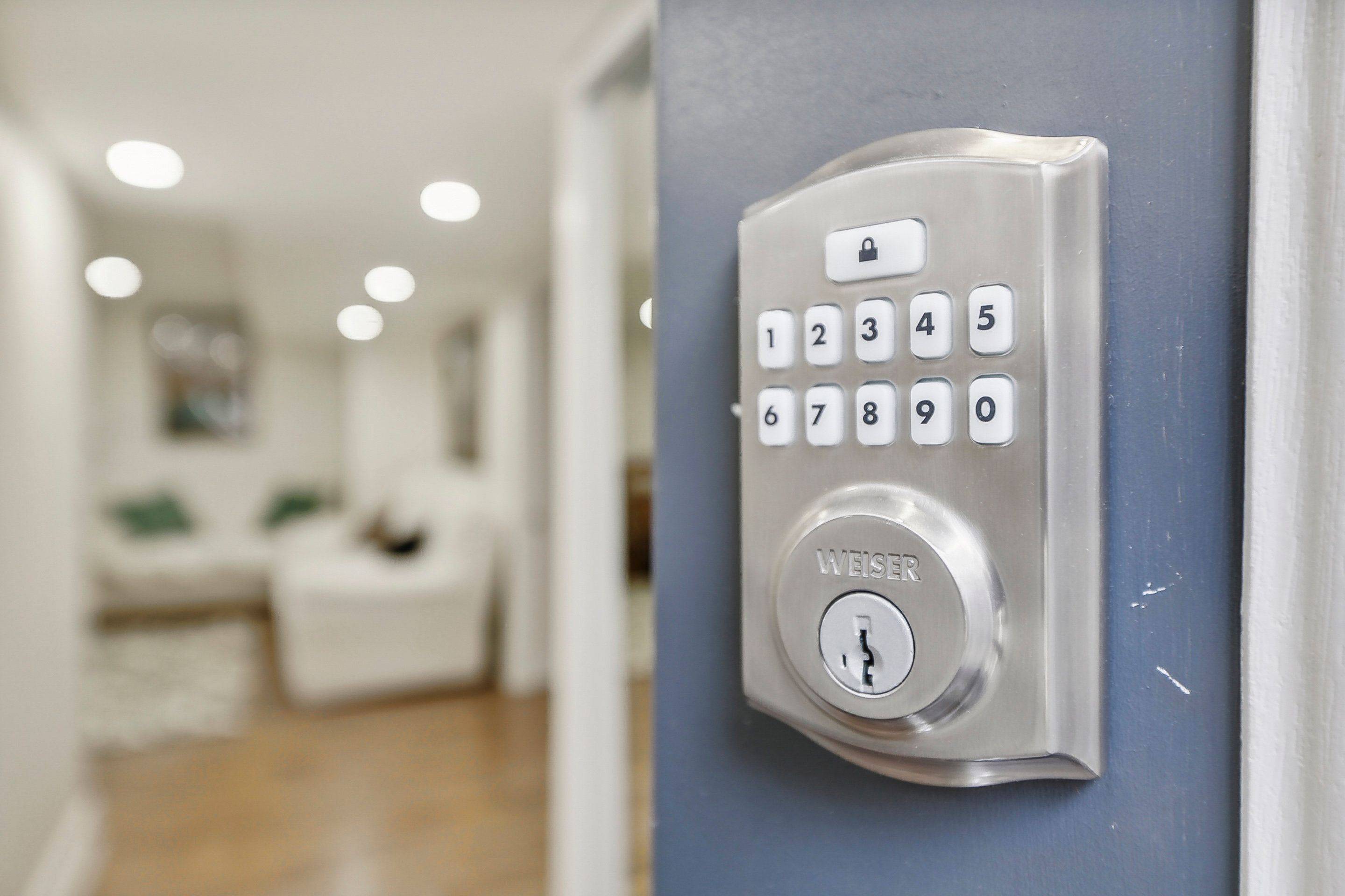 Mississauga, ON L5M 1A1,5651 Turney DR #BSMT