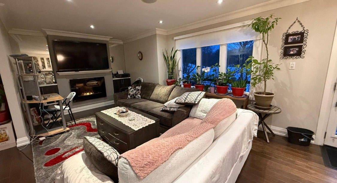 Mississauga, ON L5M 1H4,58 RUTLEDGE RD