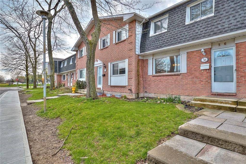 Welland, ON L3C 6J6,185 DENISTOUN ST #36