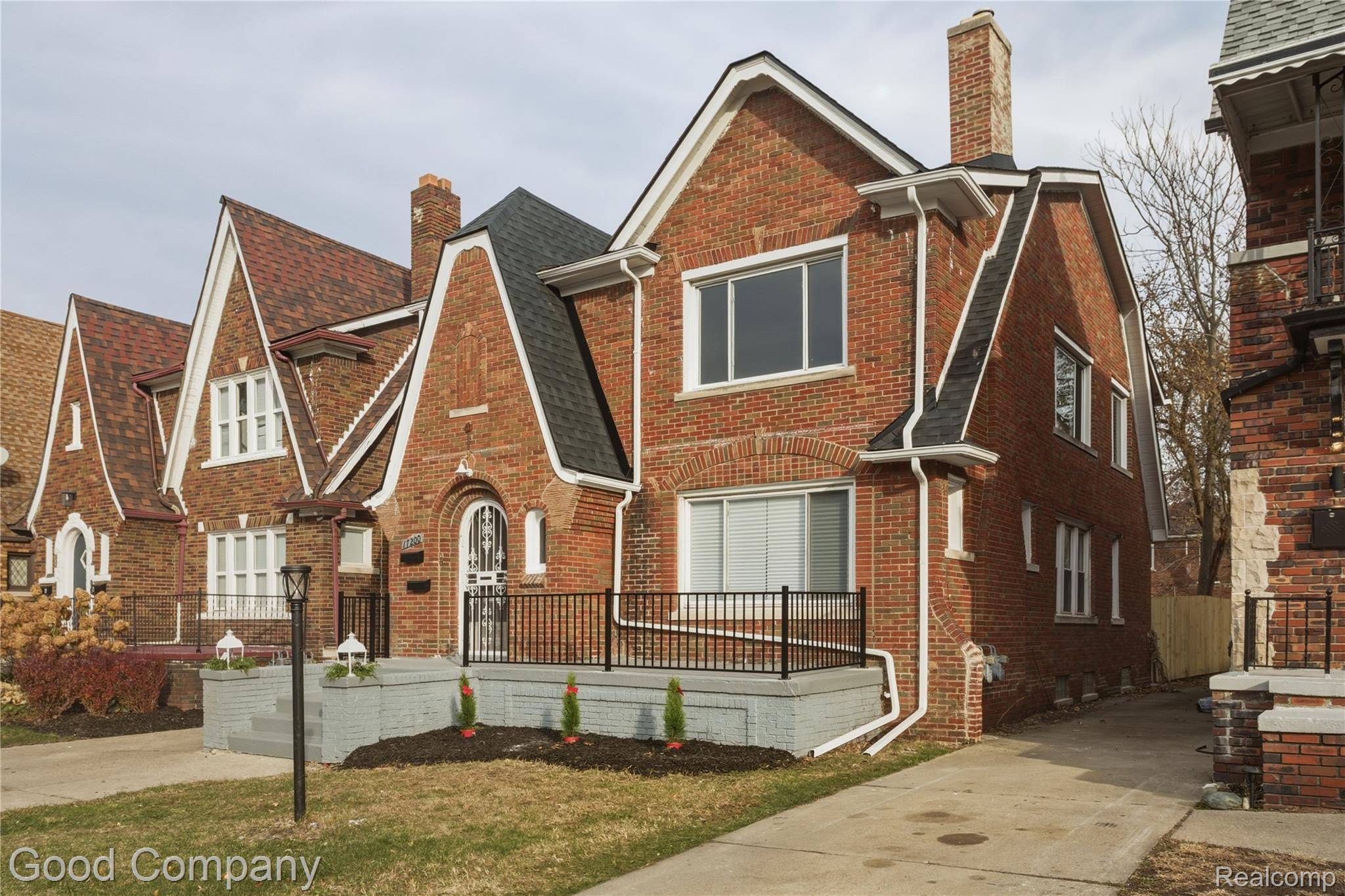 Detroit, MI 48221,17200 Roselawn ST