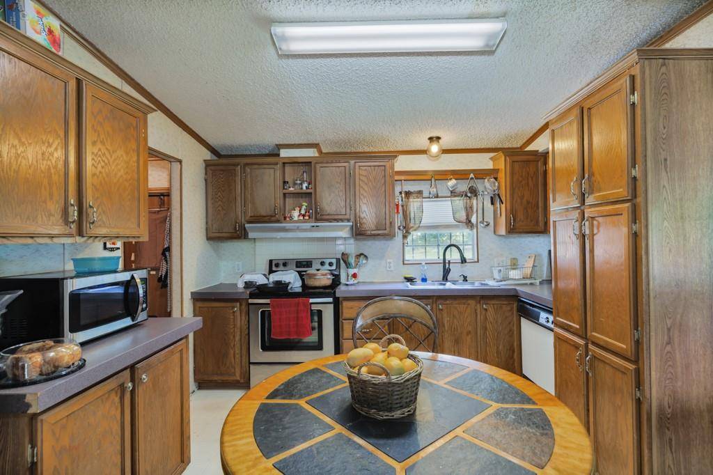 Bowie, TX 76230,308 S Mill Street