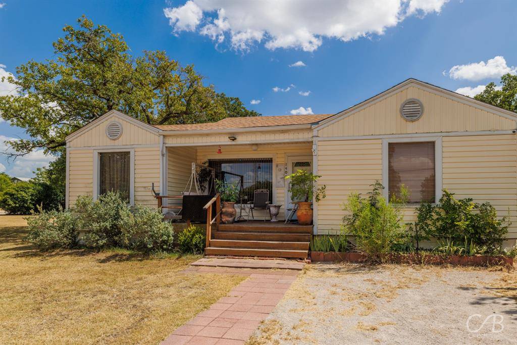 Eastland, TX 76448,1406 W Commerce Street