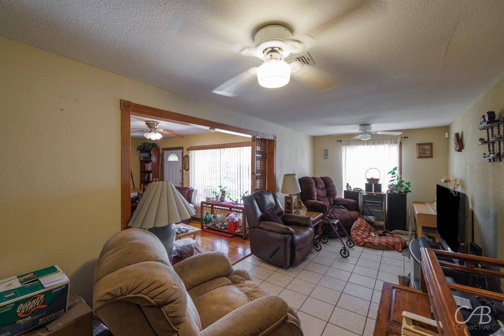 Eastland, TX 76448,1406 W Commerce Street