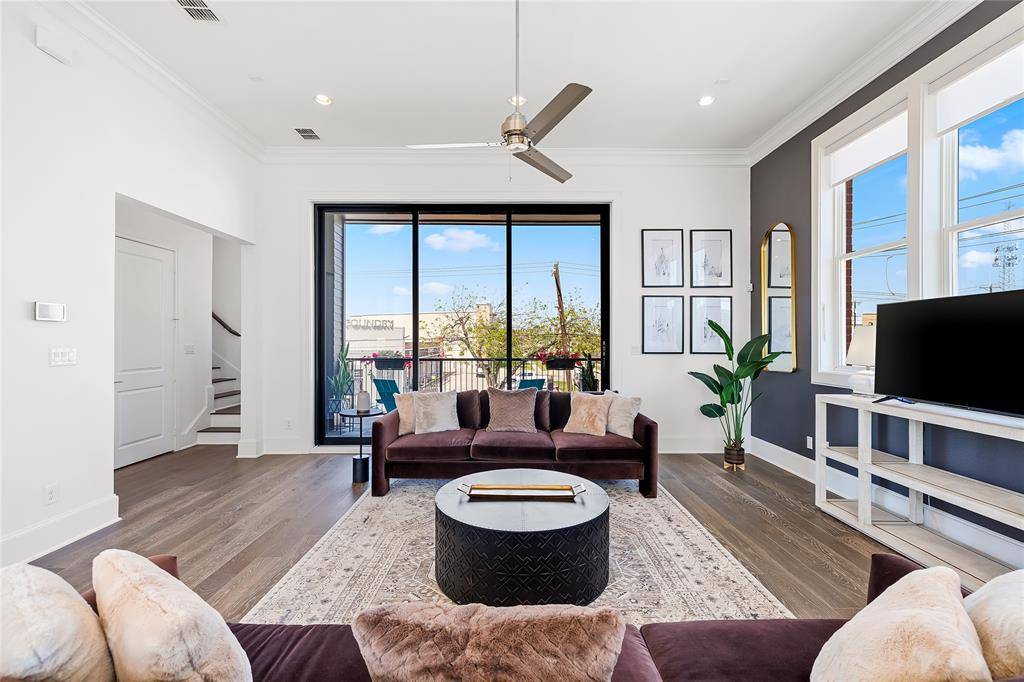 Fort Worth, TX 76107,215 Carroll Street