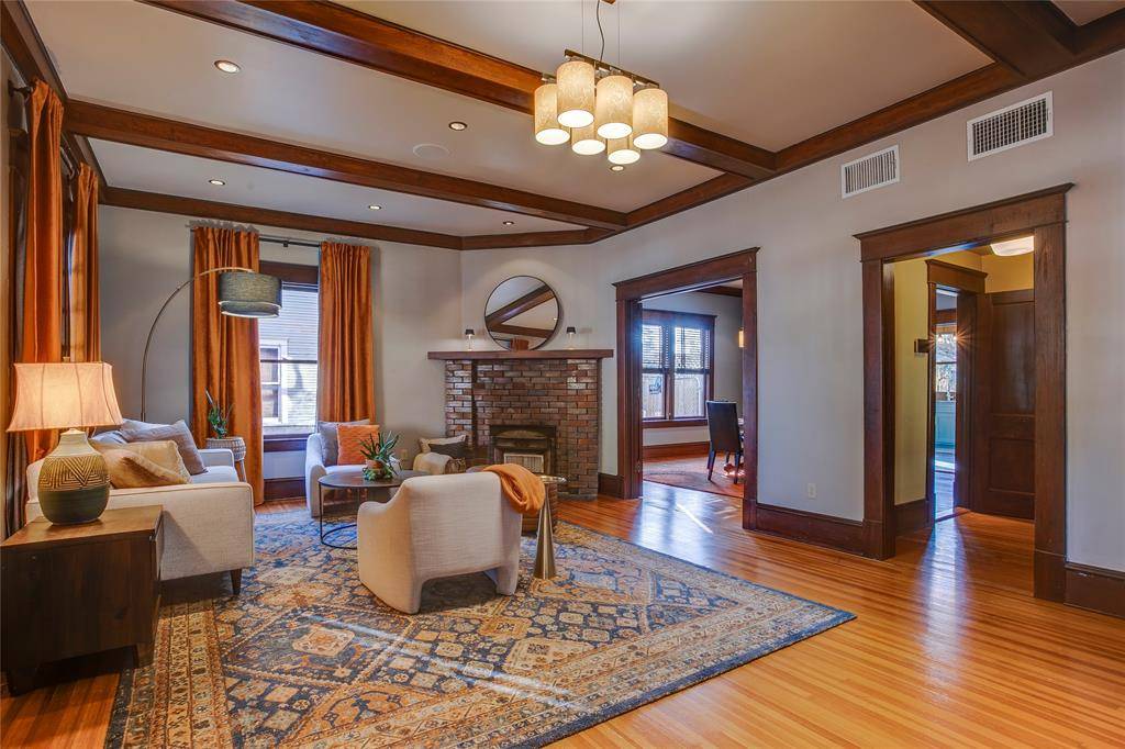 Dallas, TX 75208,115 S Rosemont Avenue