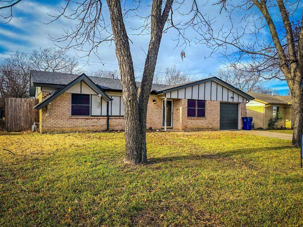 Burleson, TX 76028,549 NW Hillery Street