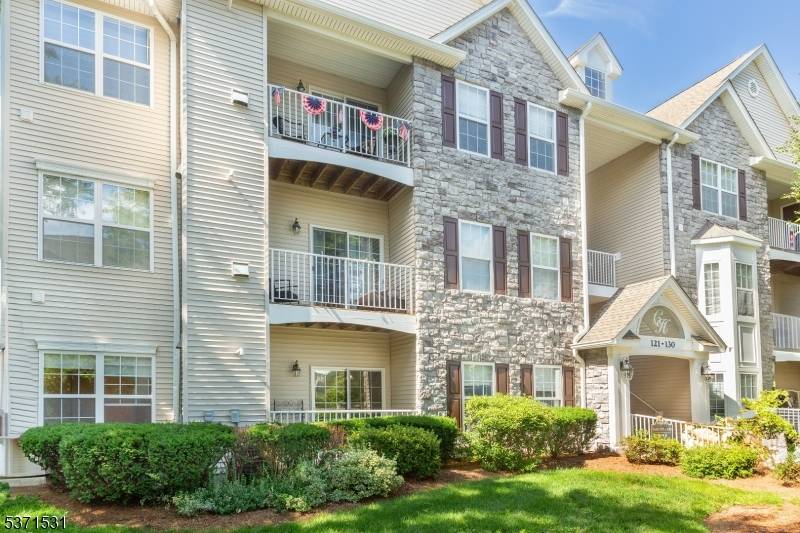 130 Barrister Dr #130, Butler Boro, NJ 07405